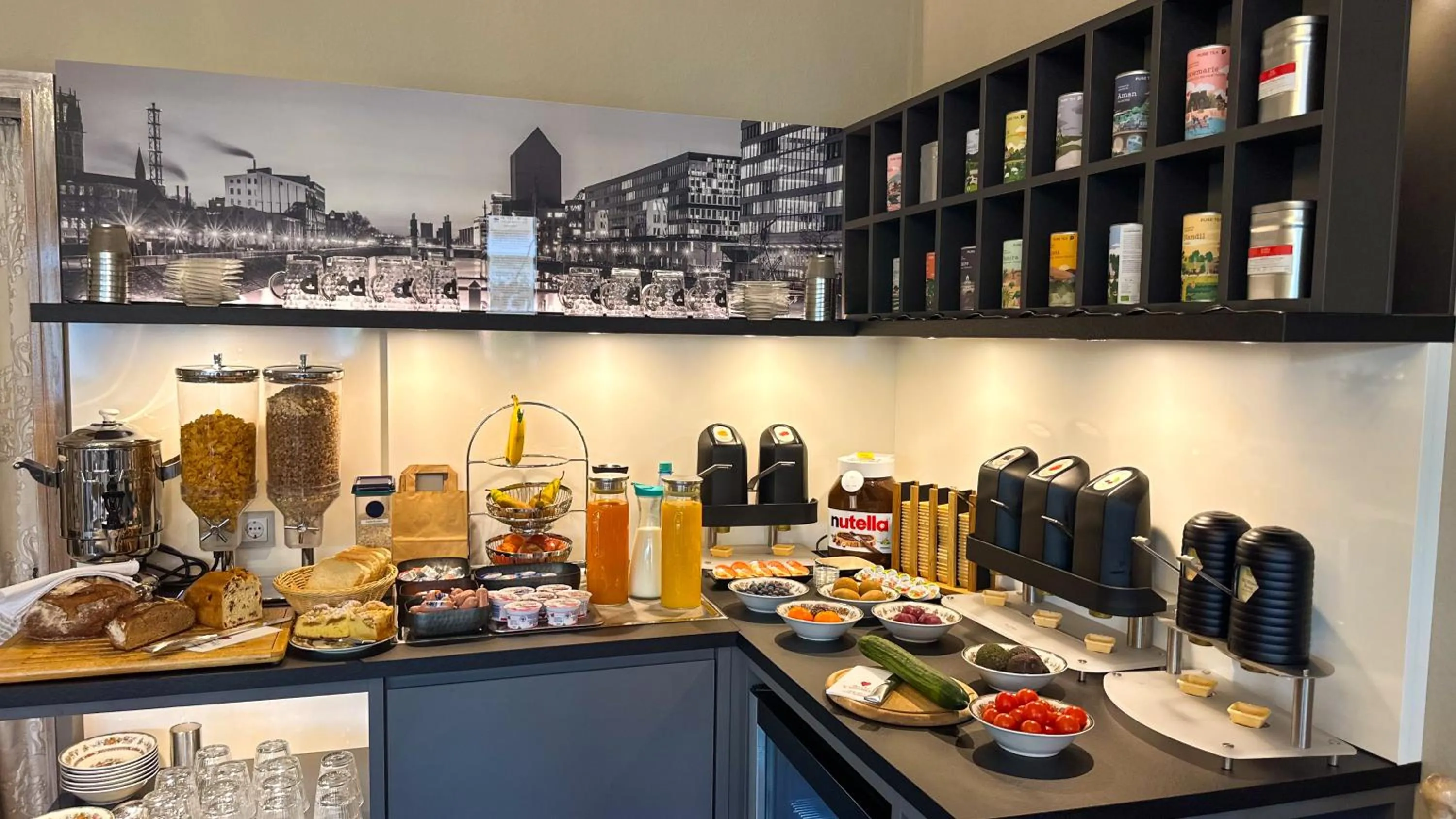 Buffet breakfast in Hotel Am Sportpark