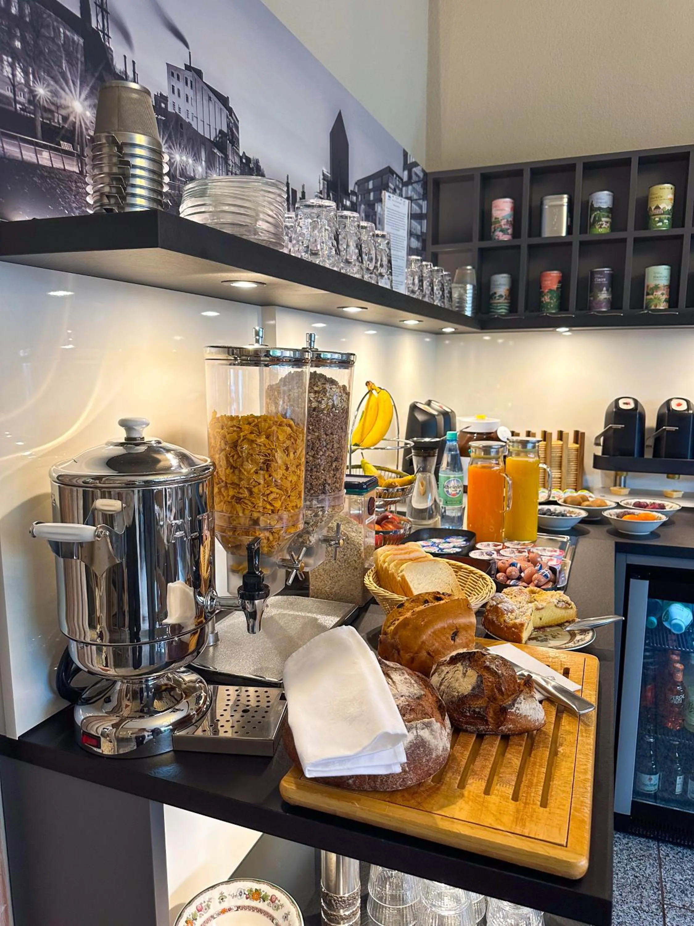 Buffet breakfast in Hotel Am Sportpark