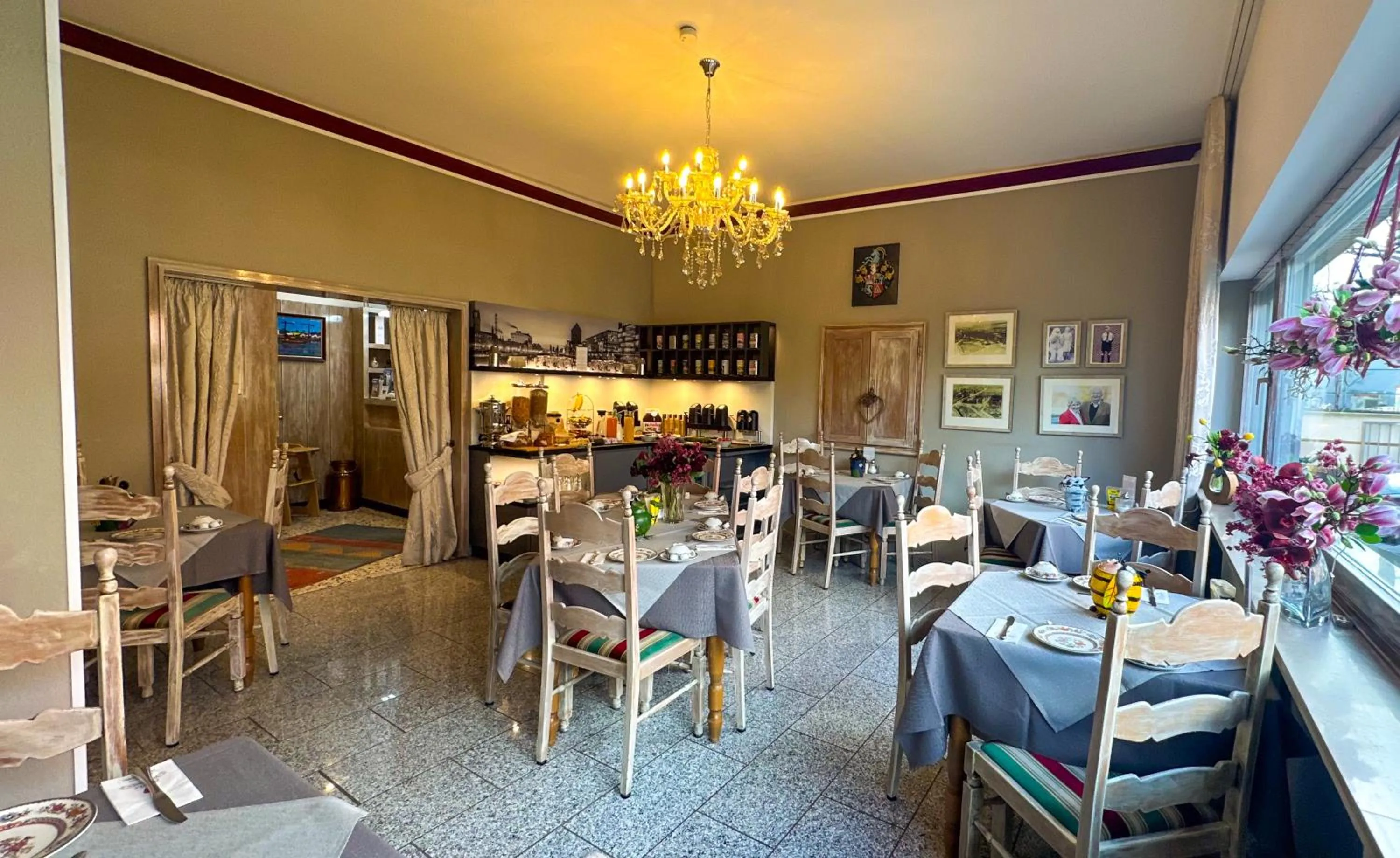 Buffet breakfast in Hotel Am Sportpark