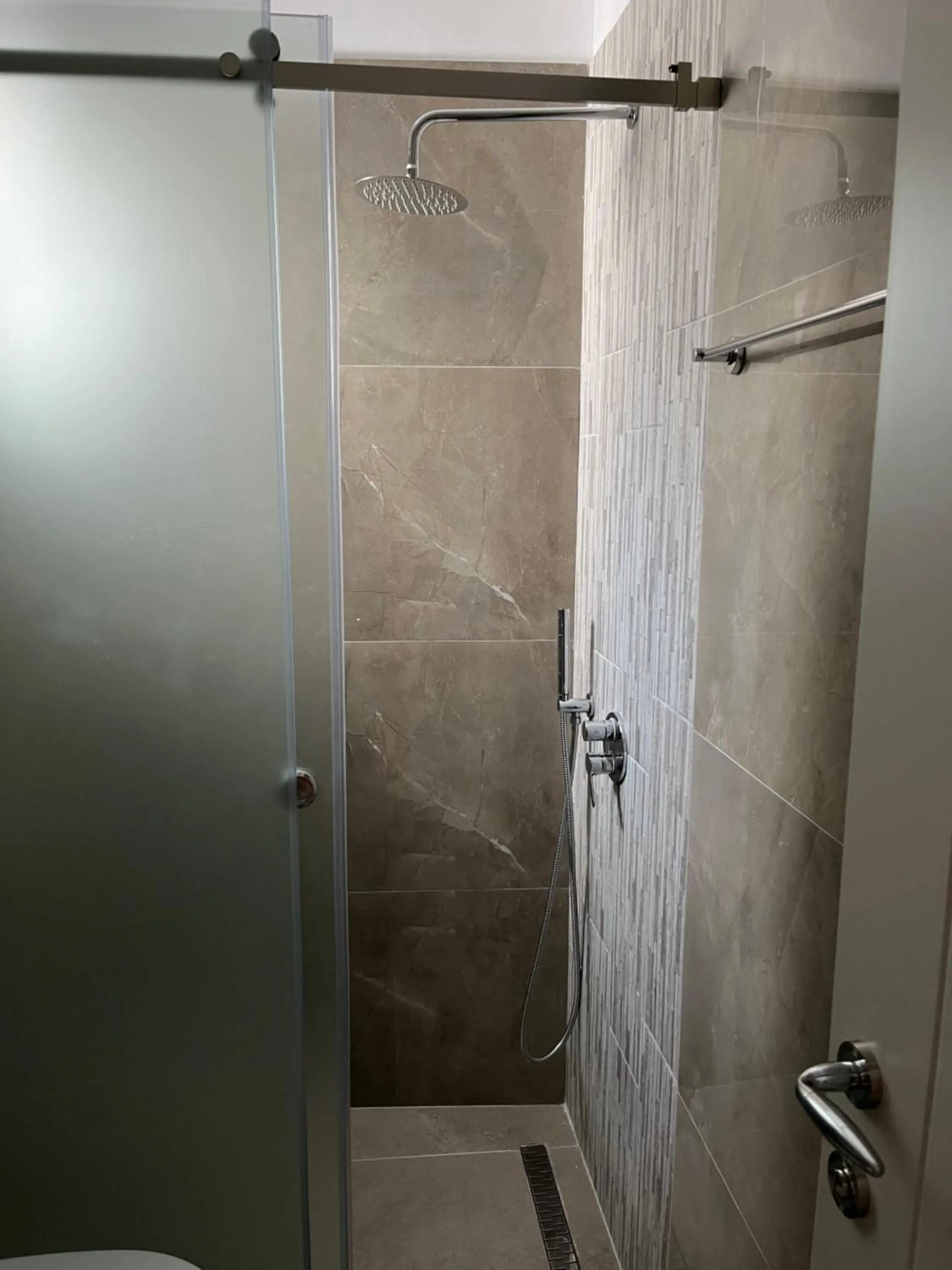 Shower in Koks’ Guesthouse
