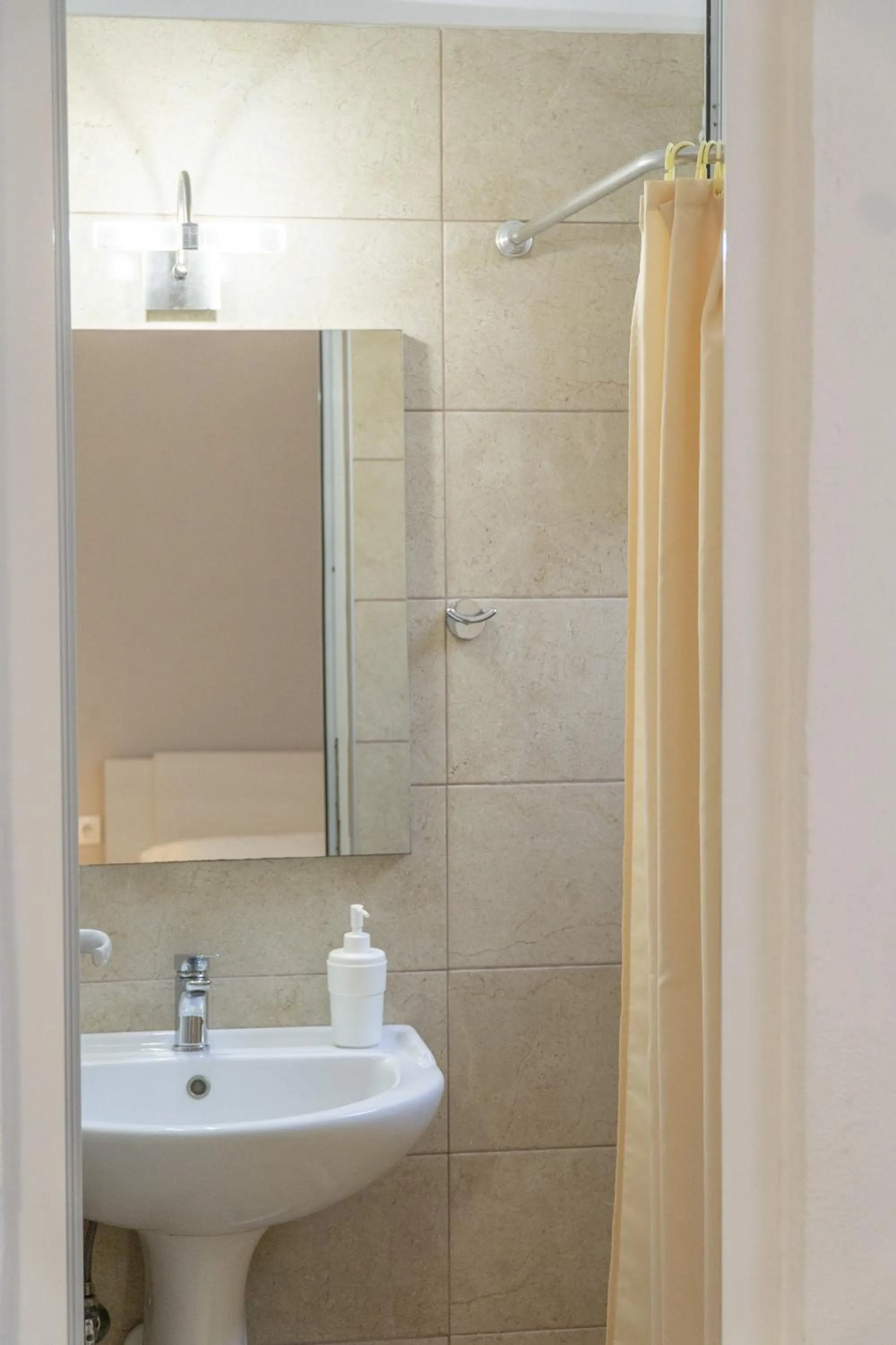 Shower in Koks’ Guesthouse