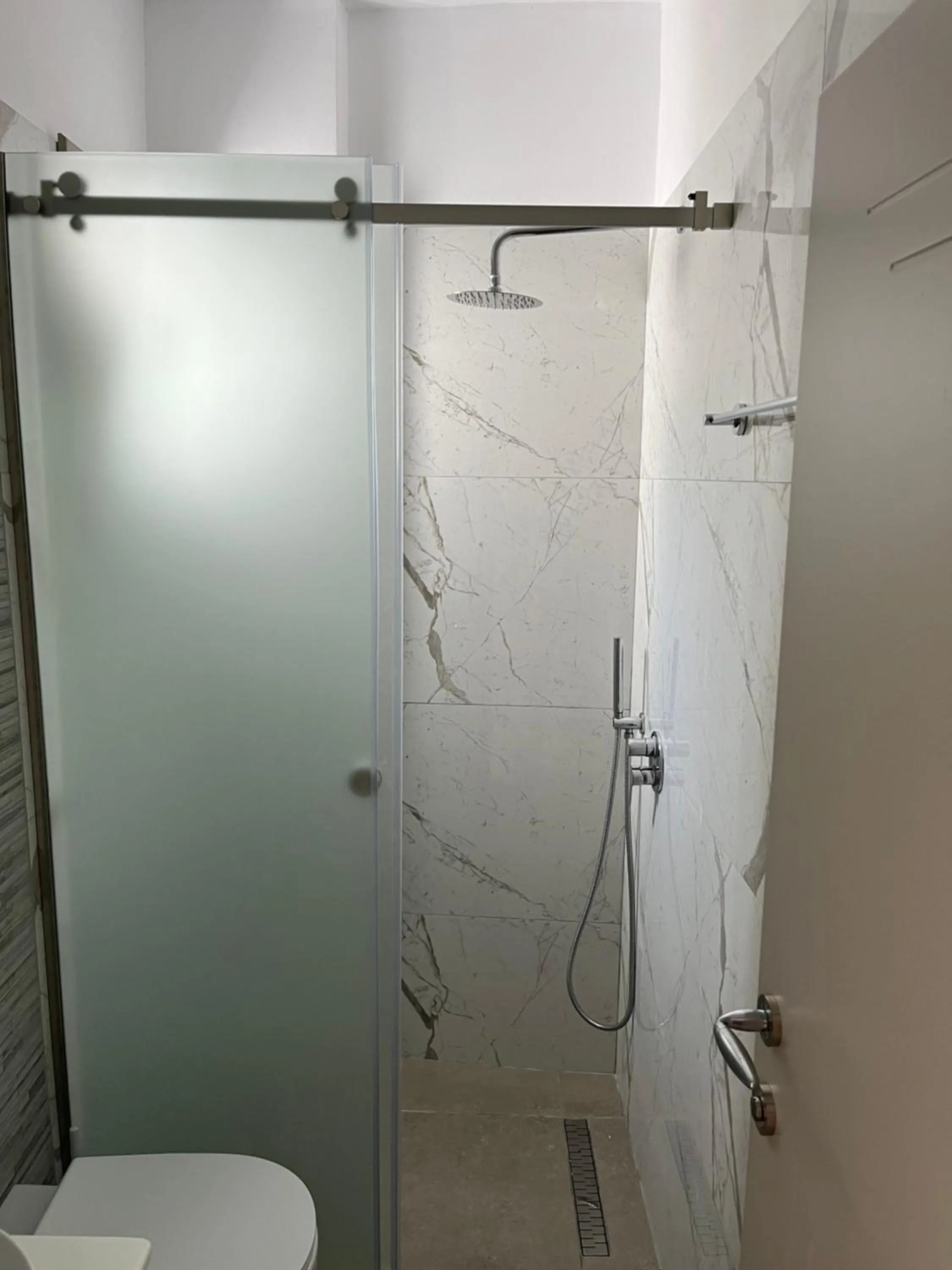 Shower in Koks’ Guesthouse