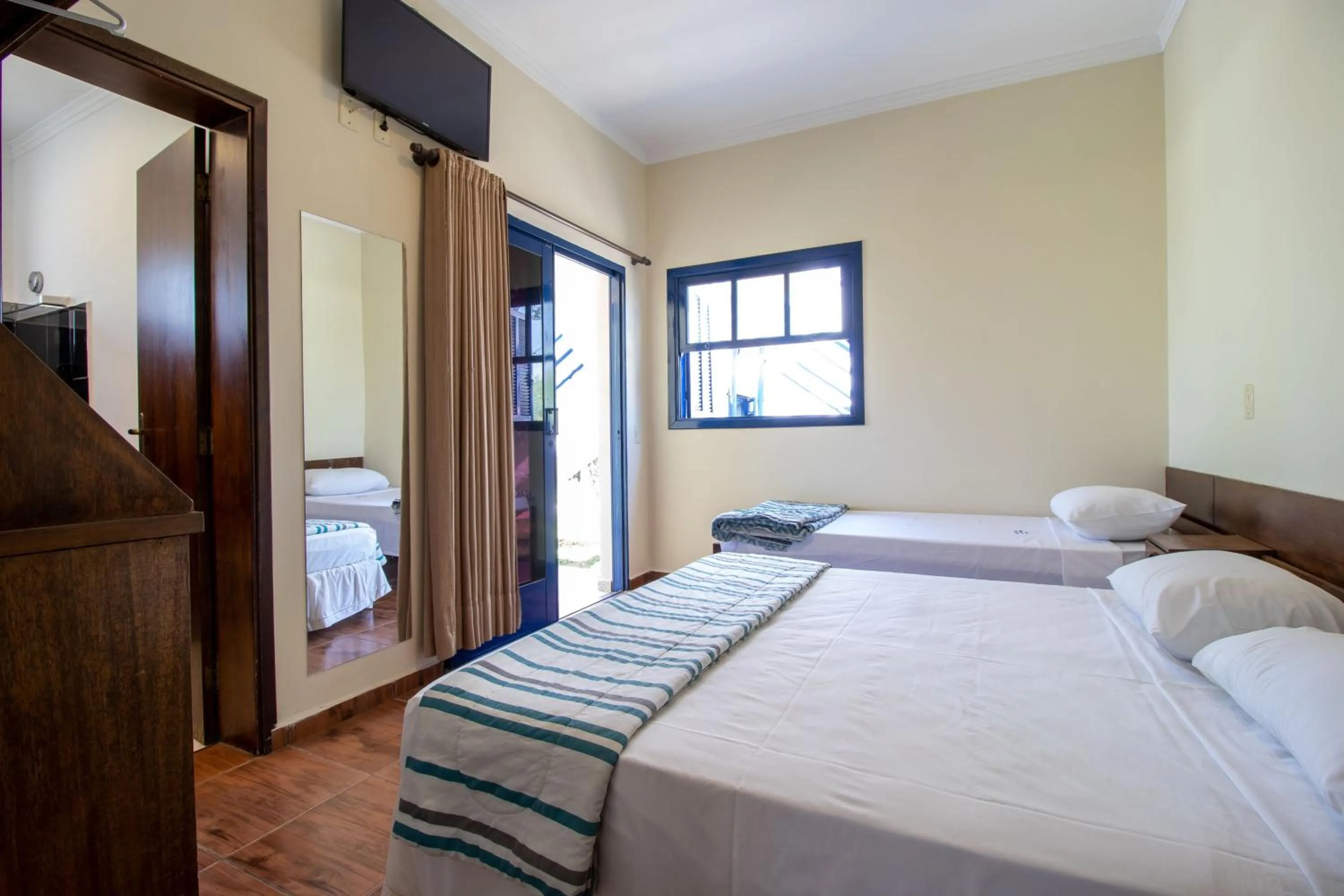 Bedroom, Bed in Mirante Praia Hotel