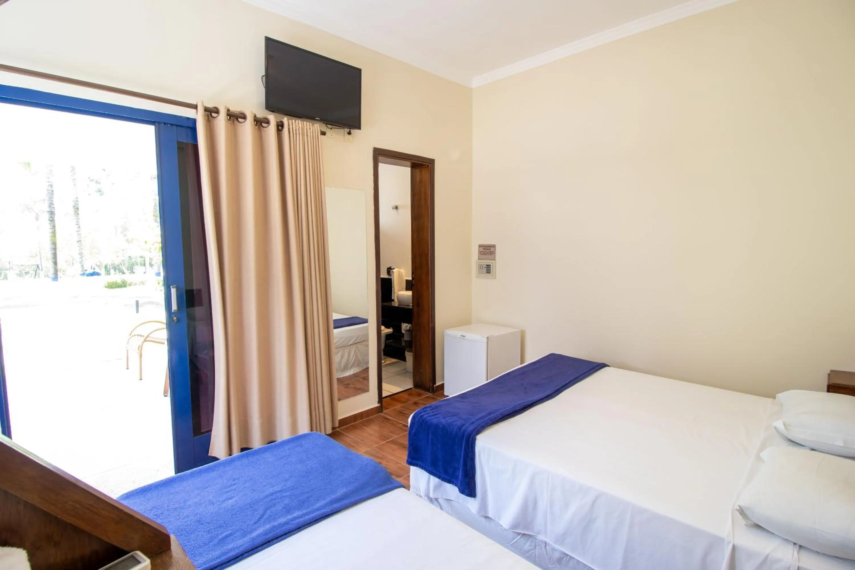 Property building, Bed in Mirante Praia Hotel