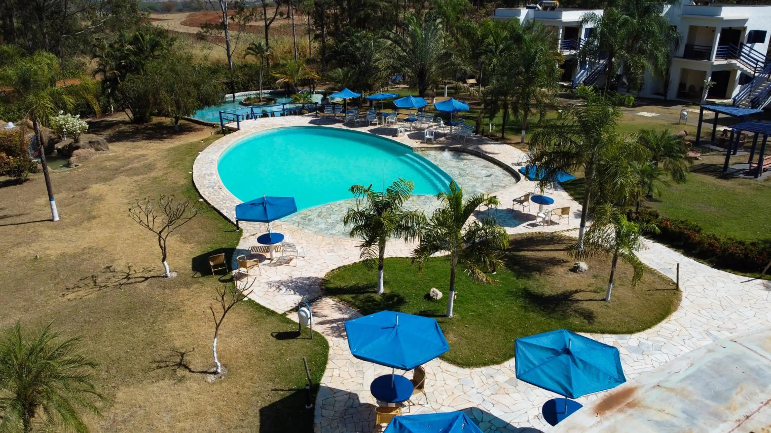 Swimming pool in Mirante Praia Hotel