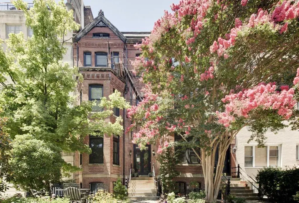 Sojourn DuPont at The Circle Sojourn DuPont at The Circle