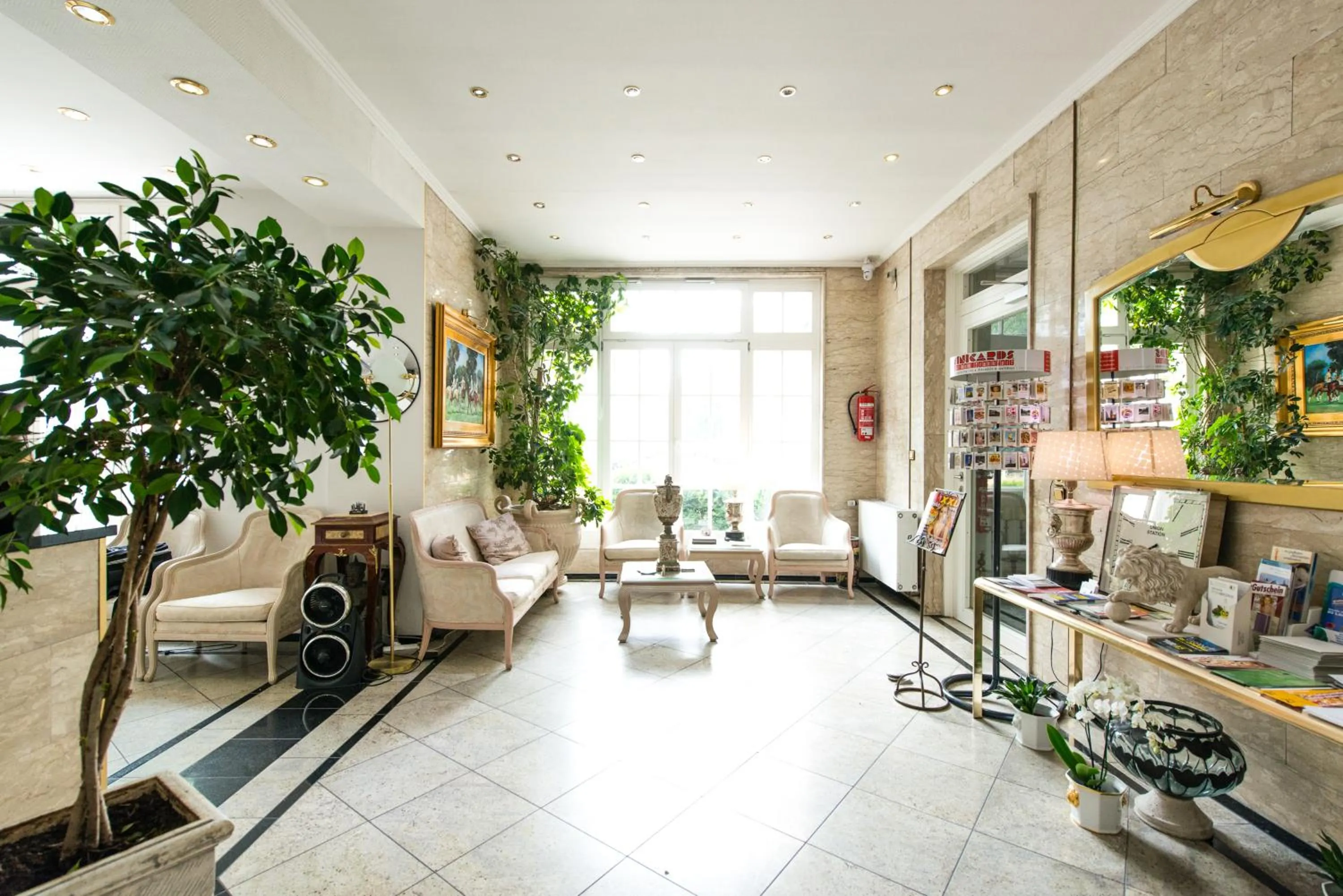 Lobby or reception in Löwen Hotel