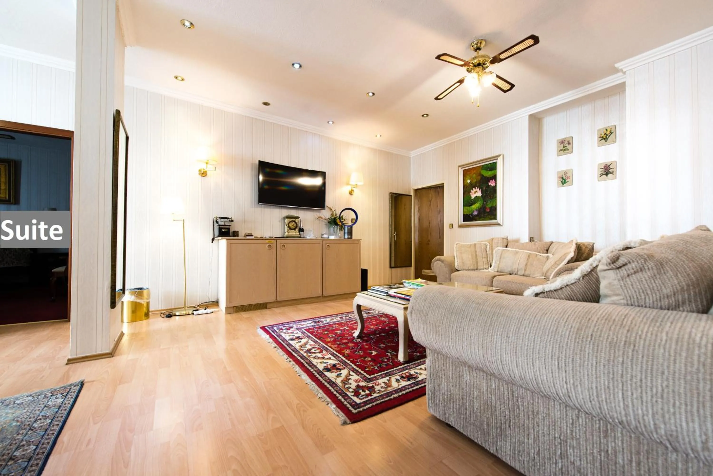 Photo of the whole room in Löwen Hotel