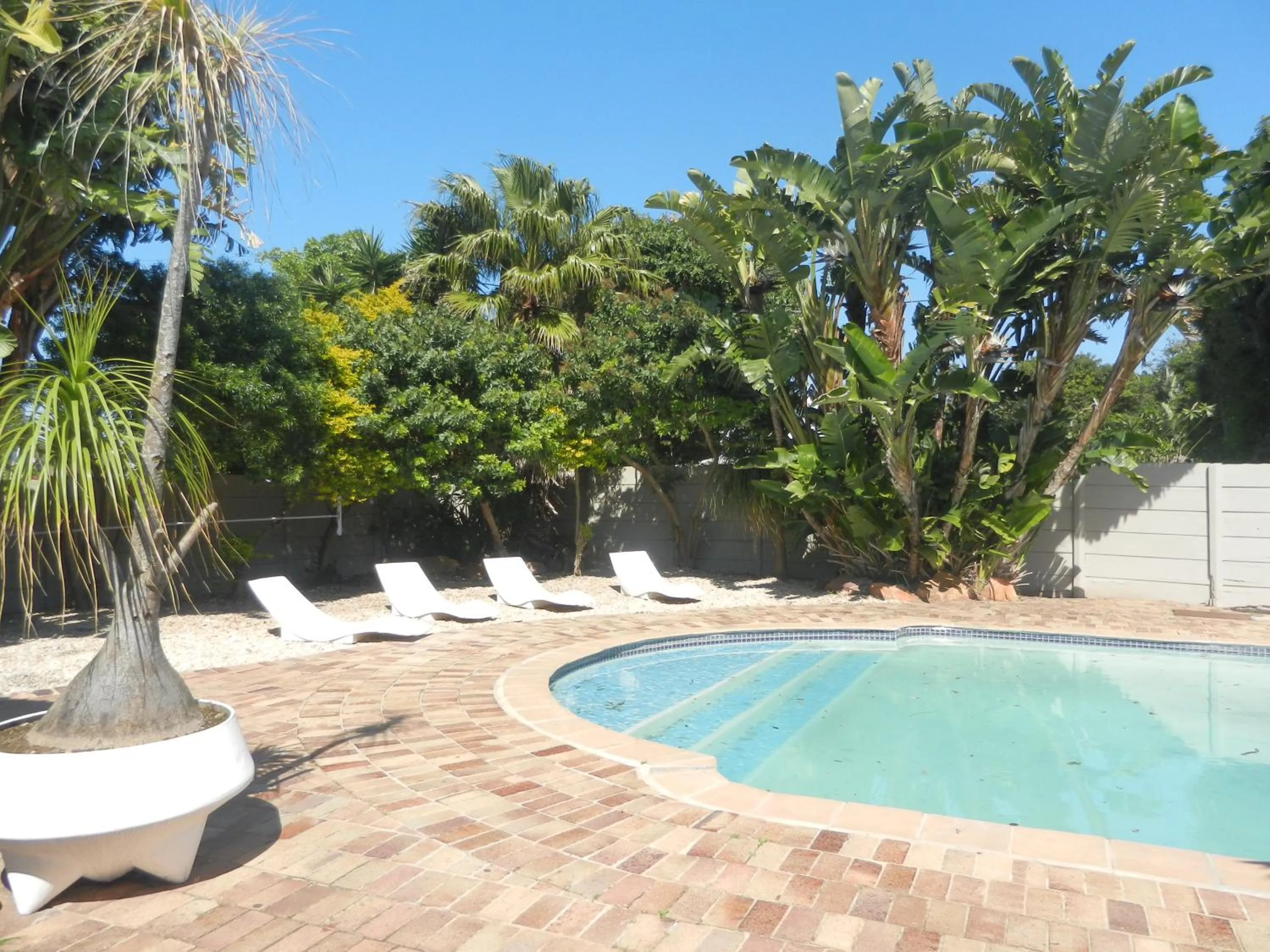 The Russel Guest House