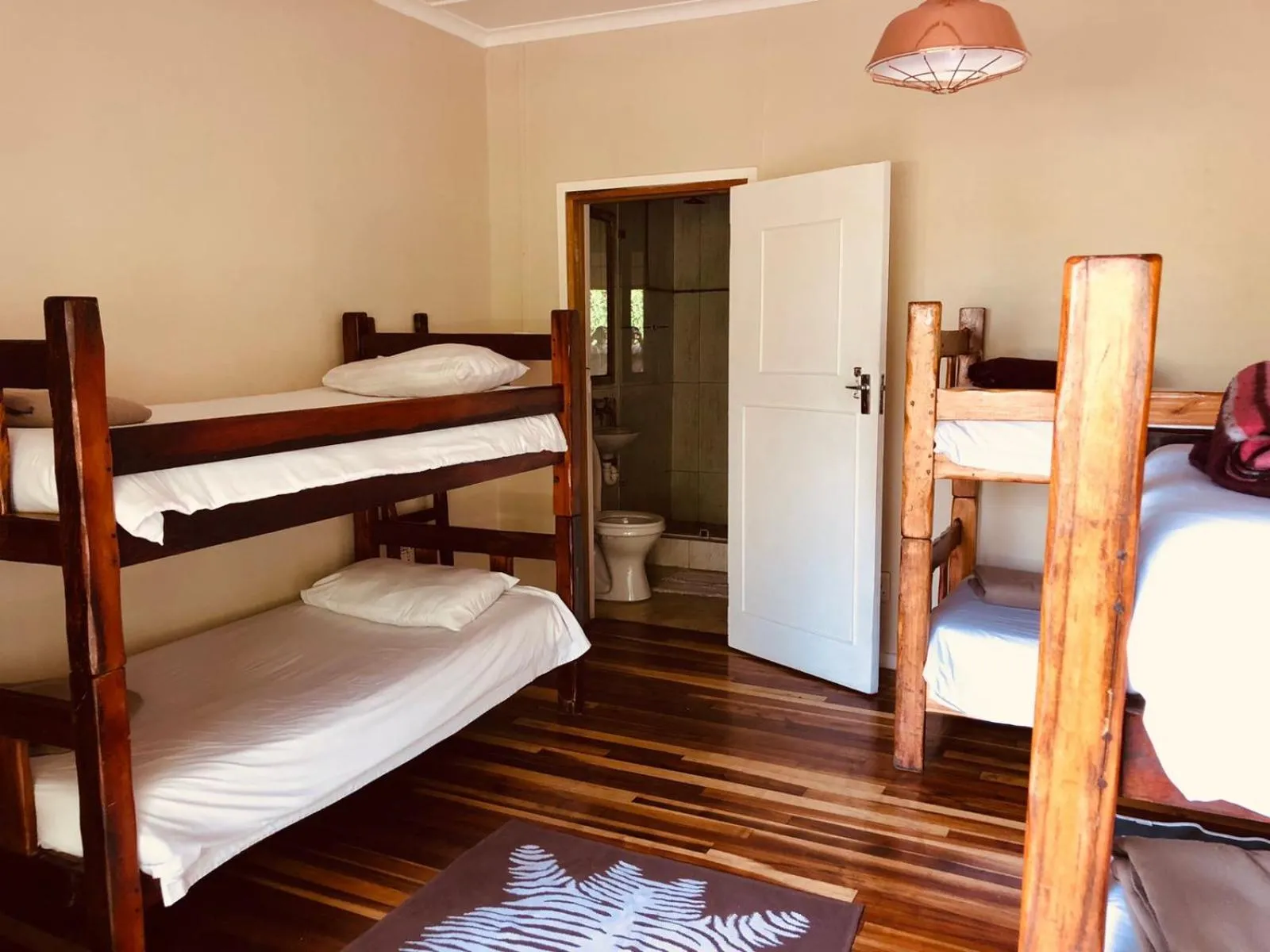 Bed in 6-Bed Mixed Dormitory Room in Island Vibe Knysna