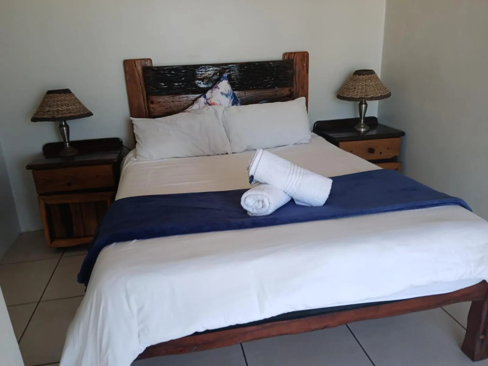 Bed in Island Vibe Backpackers Jeffreys Bay