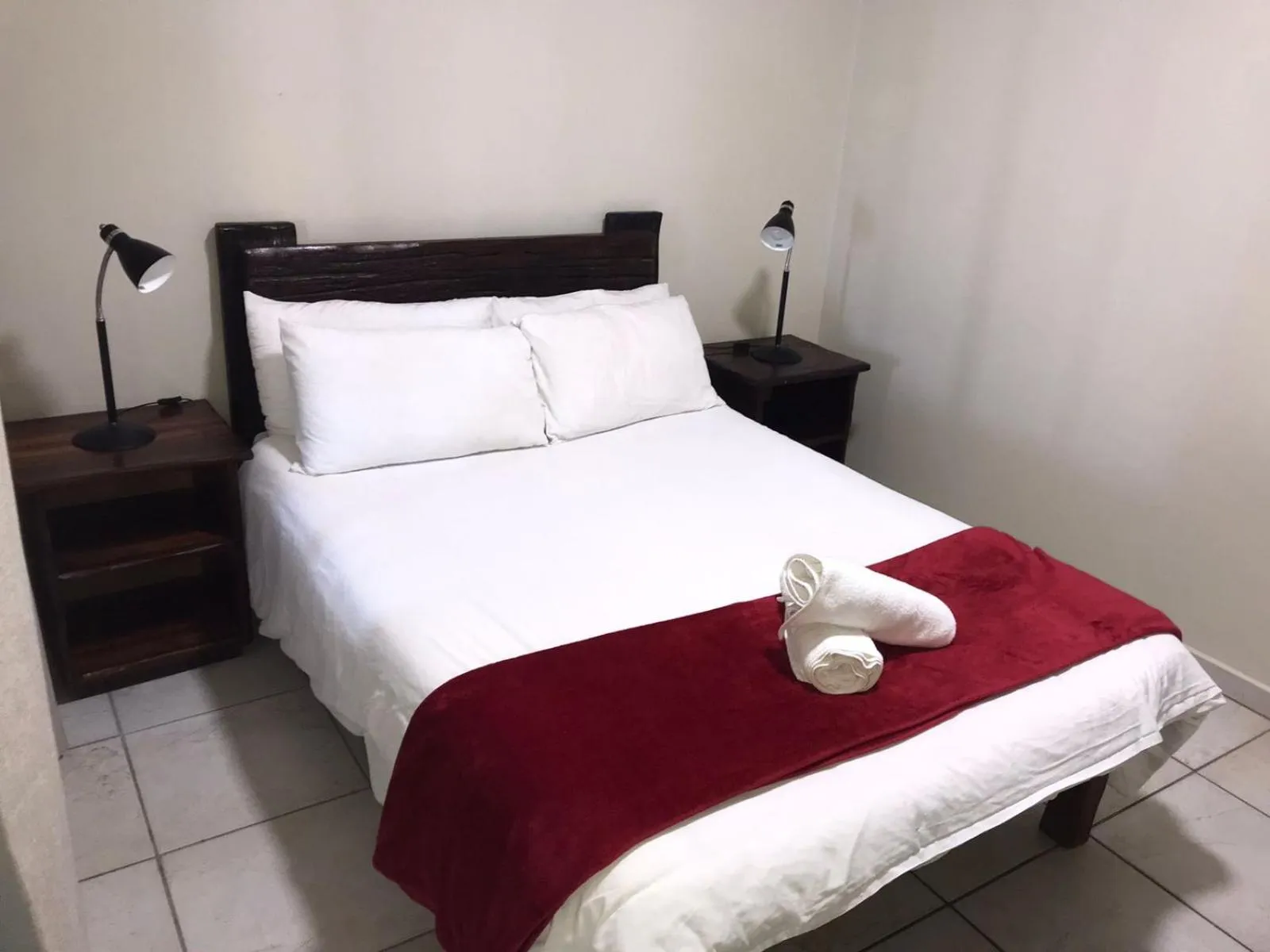 Bed in Island Vibe Backpackers Jeffreys Bay