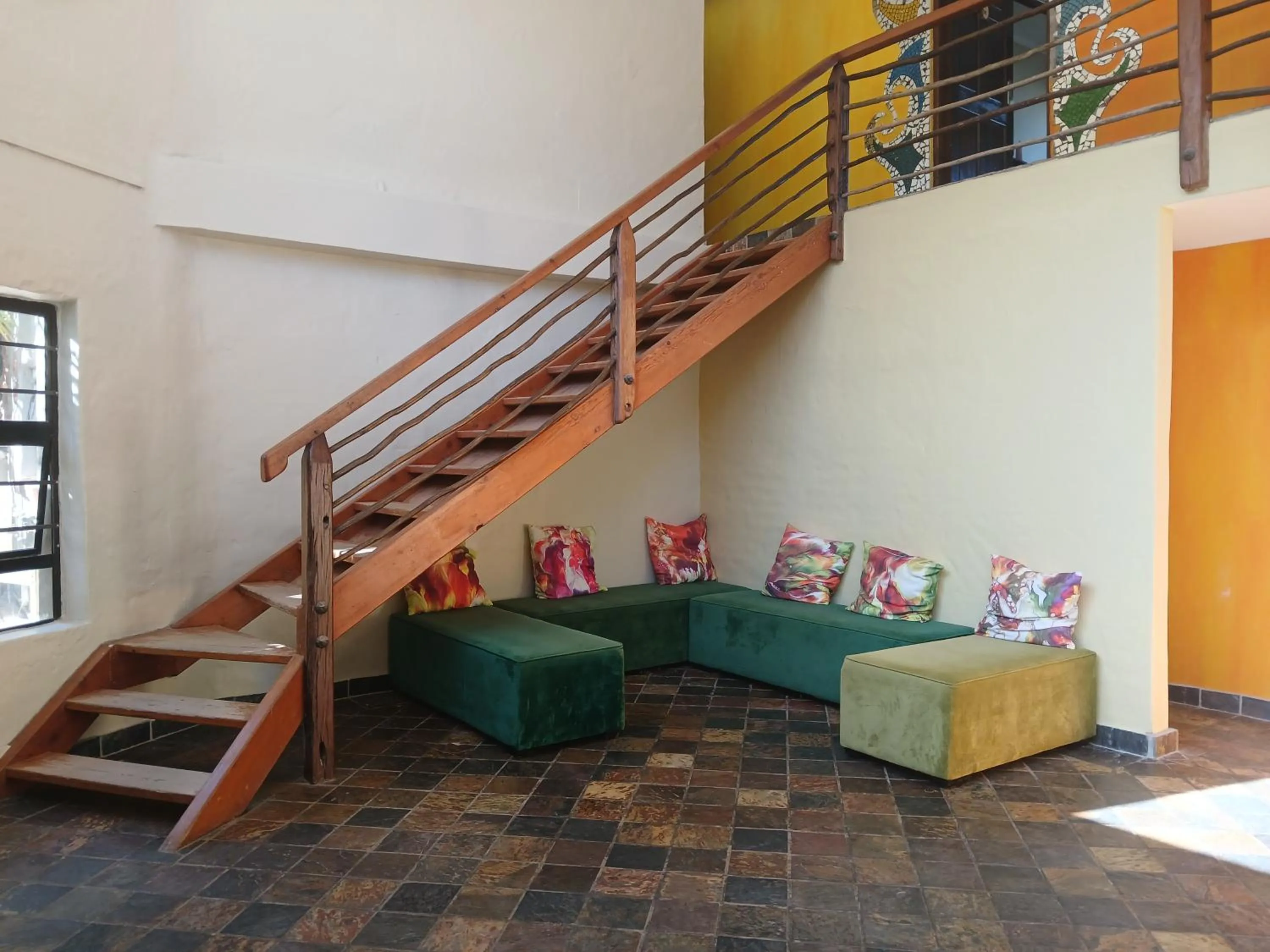 Lounge or bar in Island Vibe Backpackers Jeffreys Bay