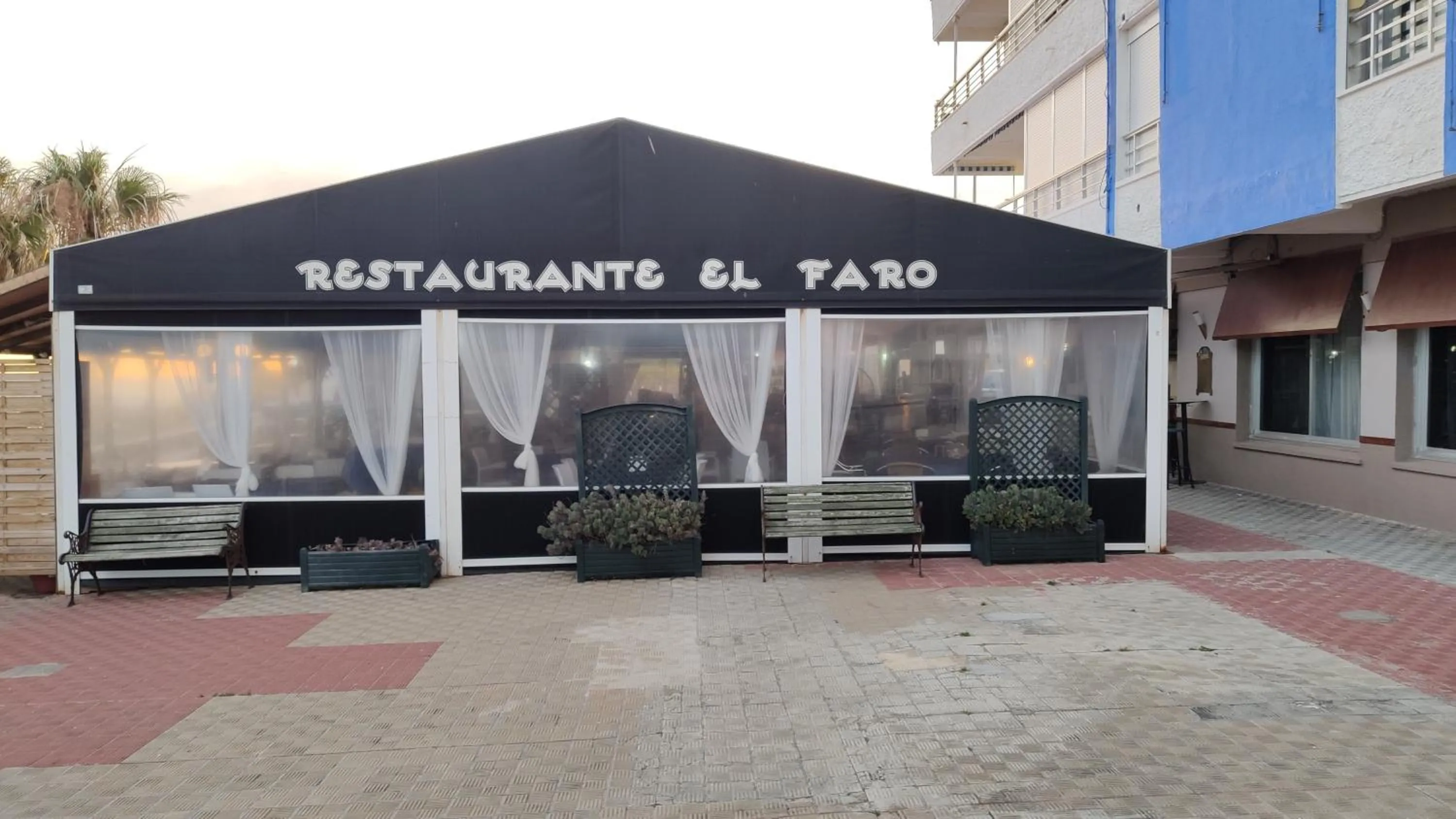 Restaurant/places to eat in VALDECARRETAS Apartamento Rota cerca de playa
