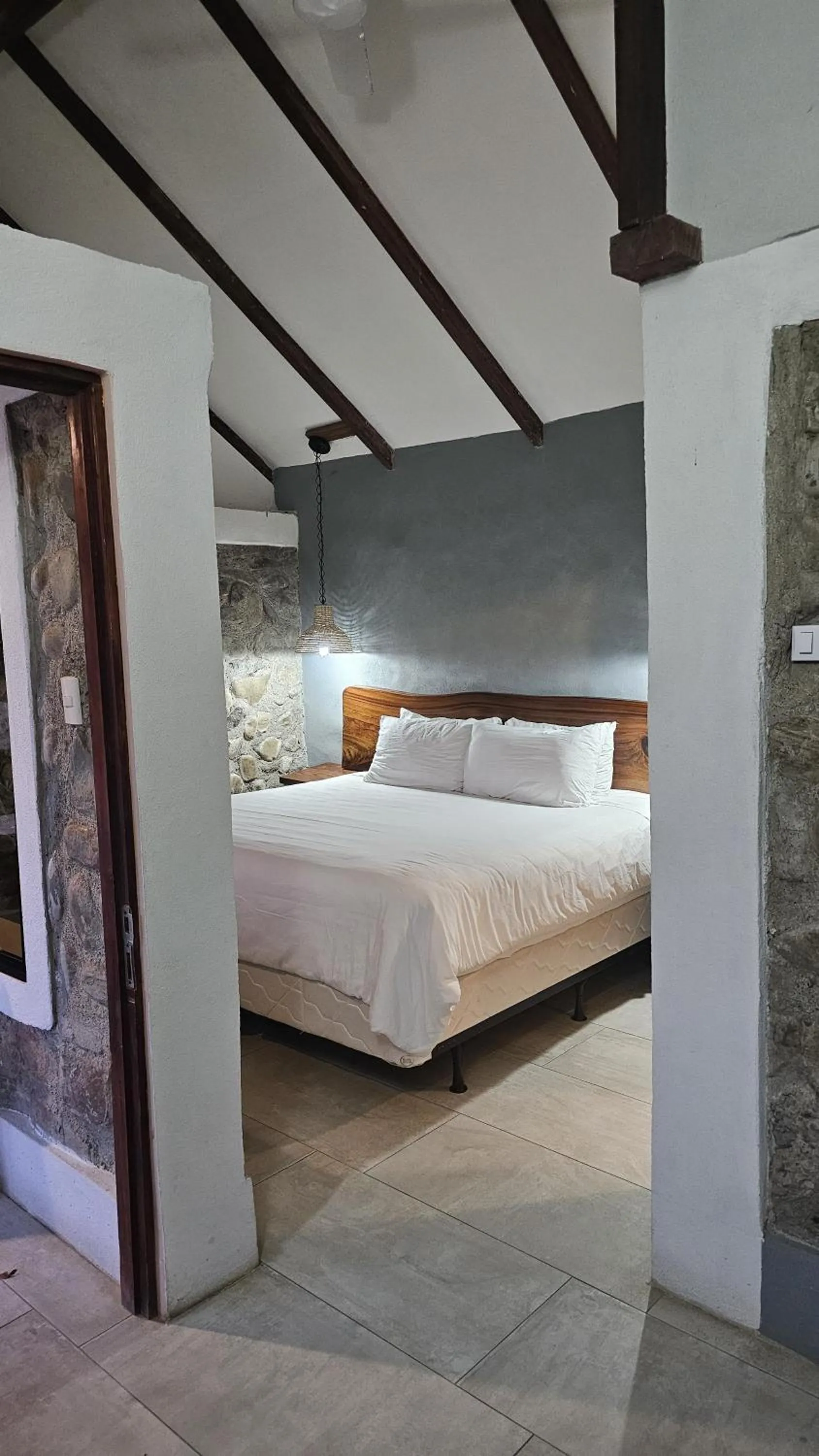 Bedroom, Bed in Karahe Beach Hotel