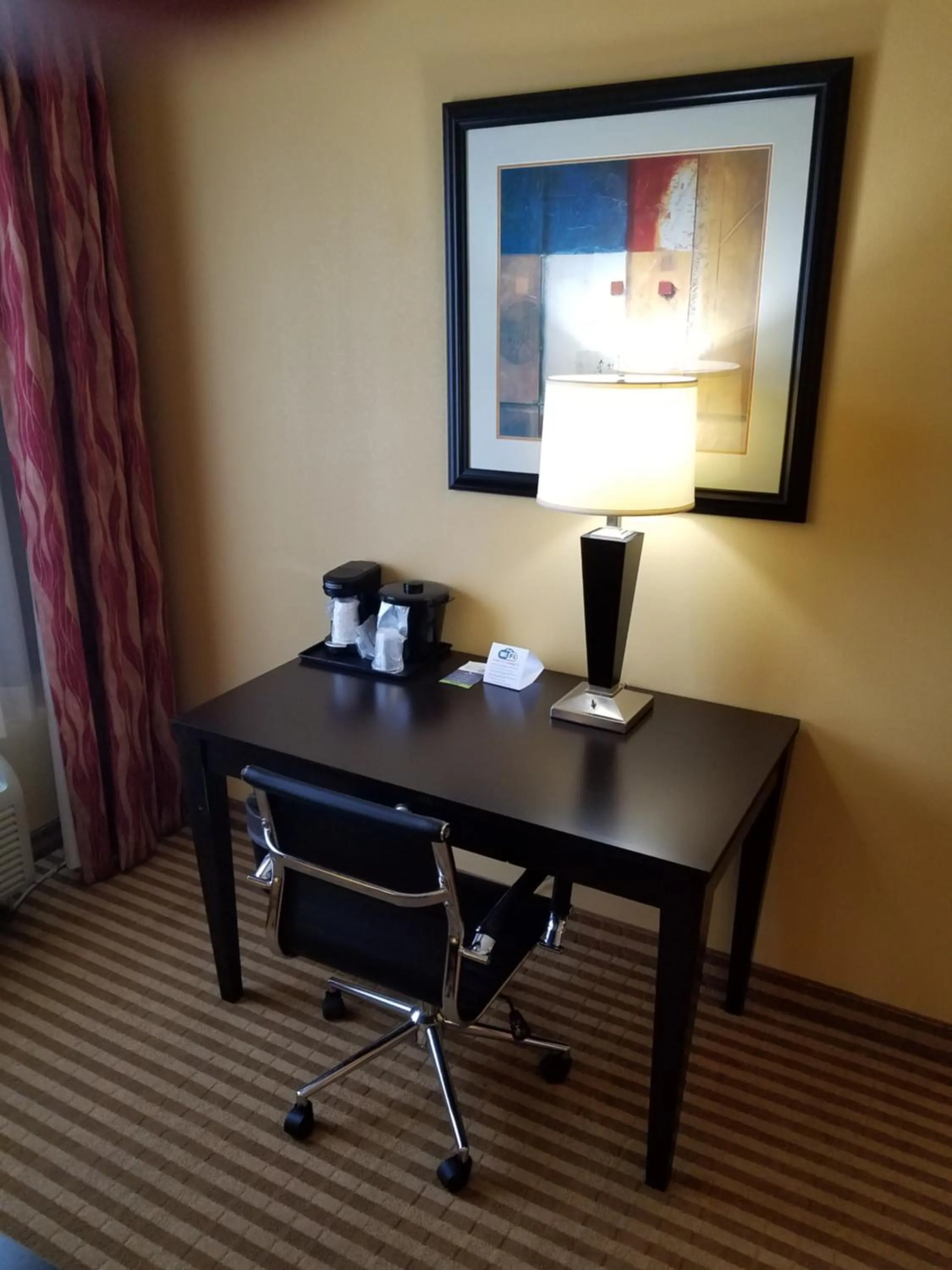 Coffee/tea facilities in La Quinta by Wyndham Atlanta Union City