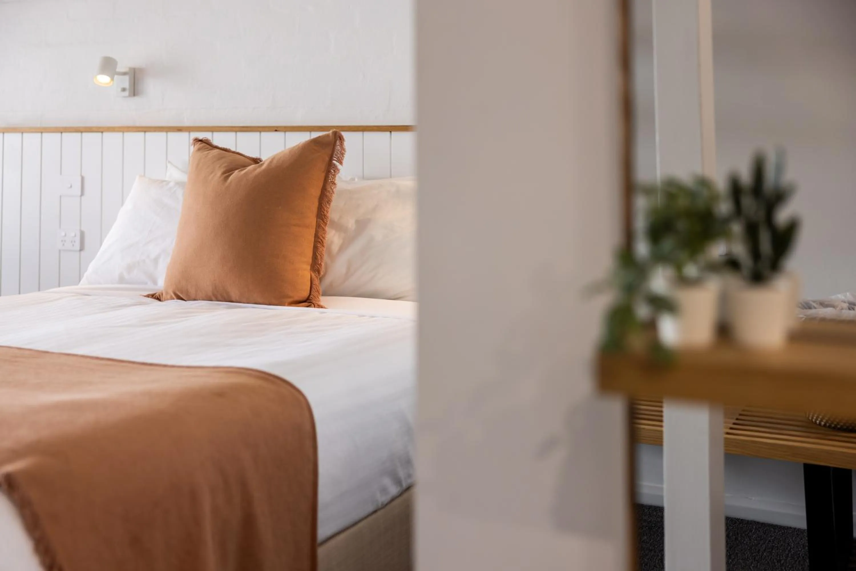 Bed in Mariners Cove Waterfront Motel and Apartments