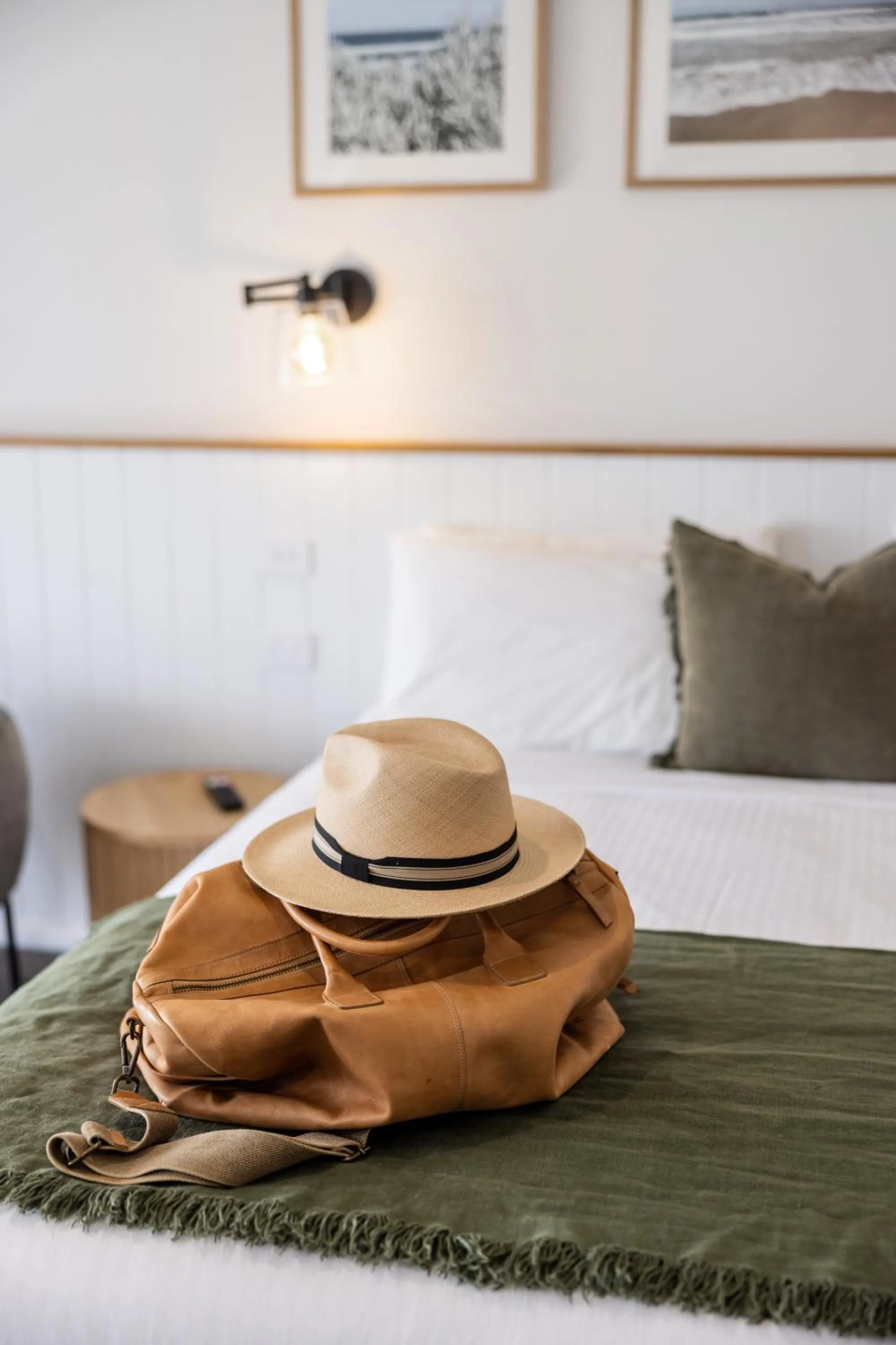 Bed in Mariners Cove Waterfront Motel and Apartments