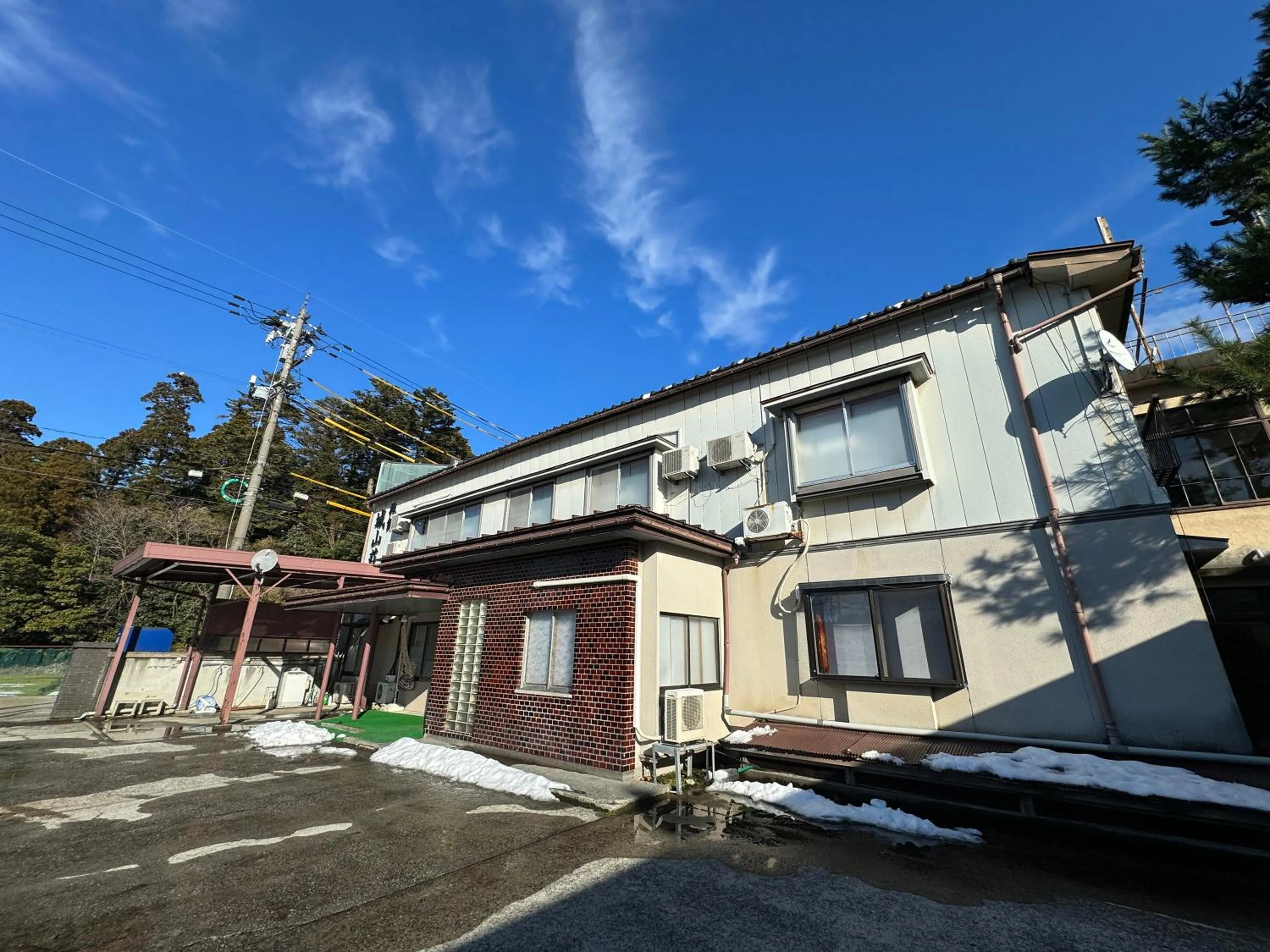 Property building in Shiroyamasou