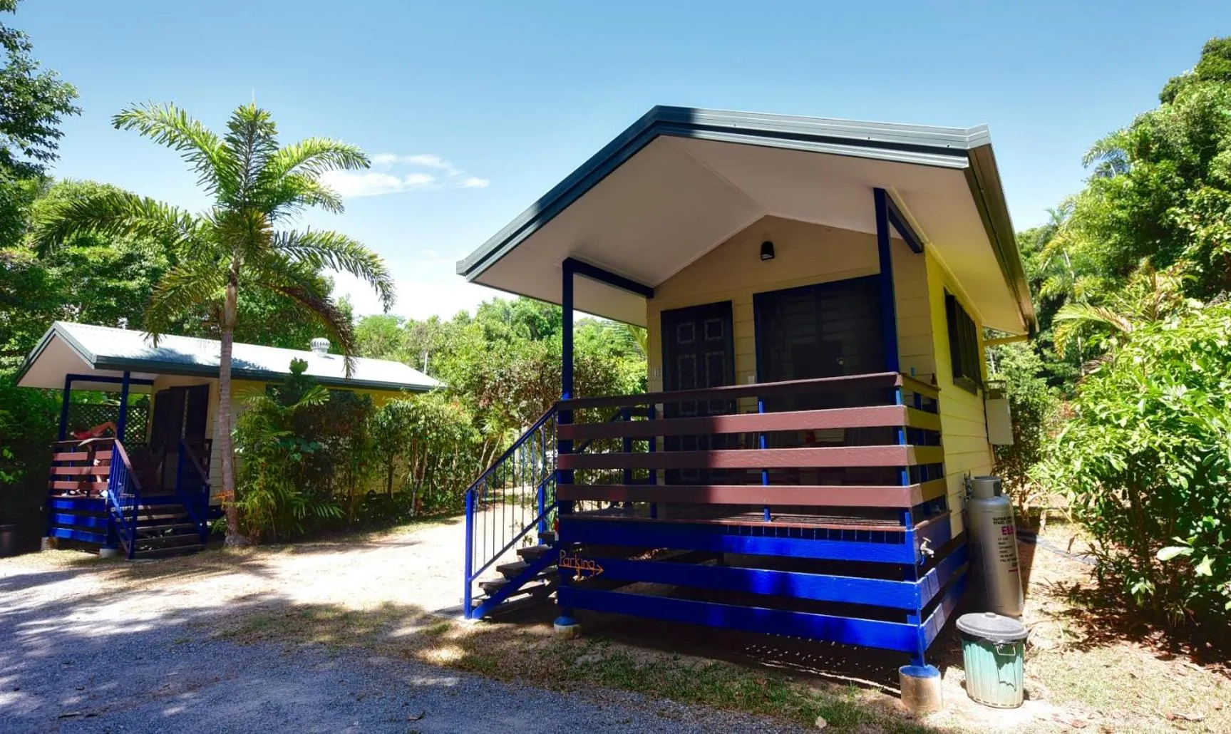 Property building in Thornton Beach Bungalows Daintree