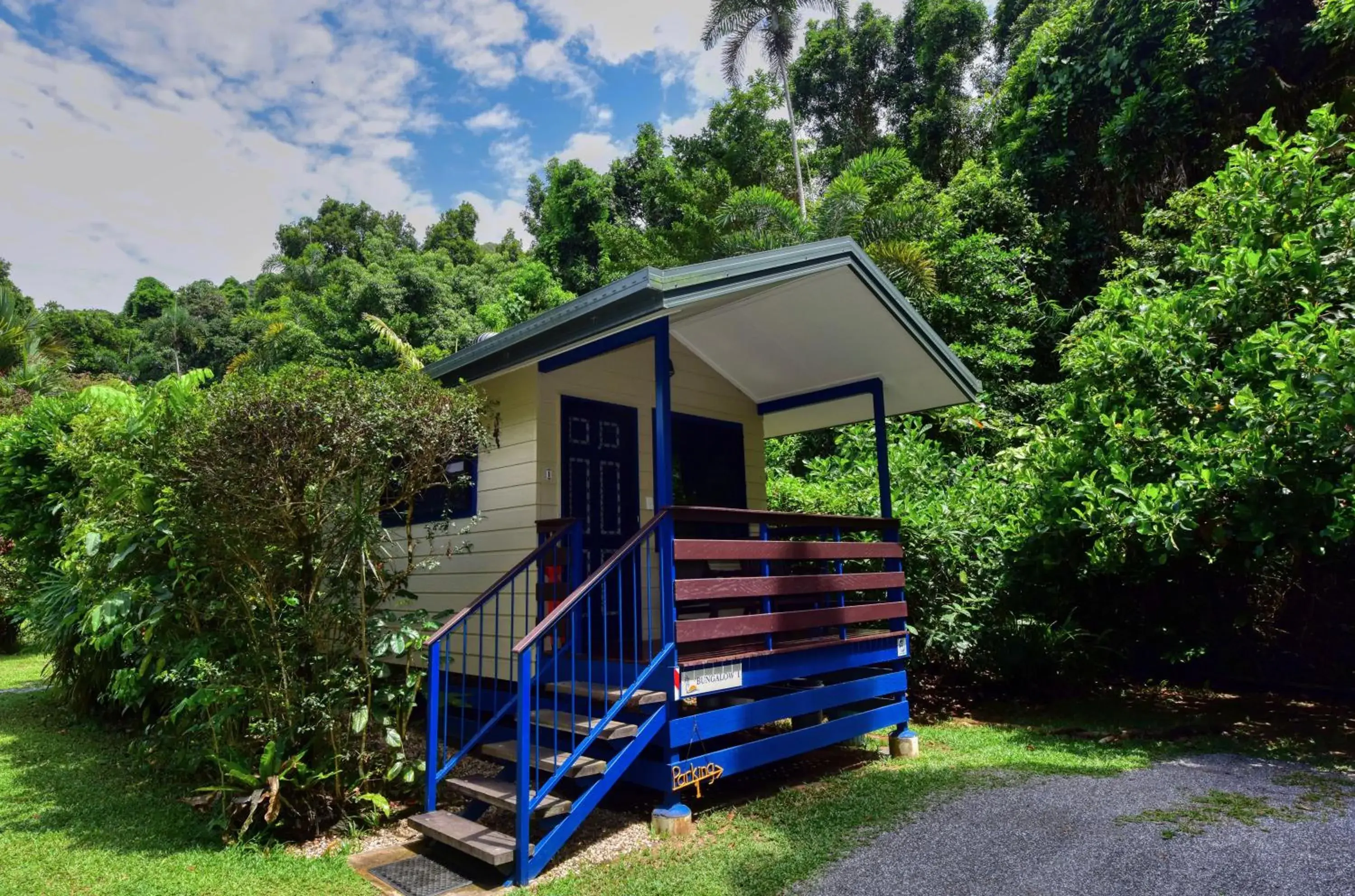 Property building in Thornton Beach Bungalows Daintree Property building in Thornton Beach Bungalows Daintree