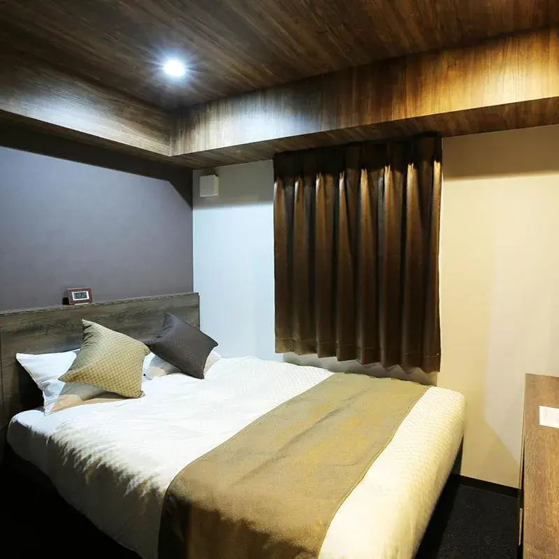 Photo of the whole room, Bed in The Celecton Matsumoto