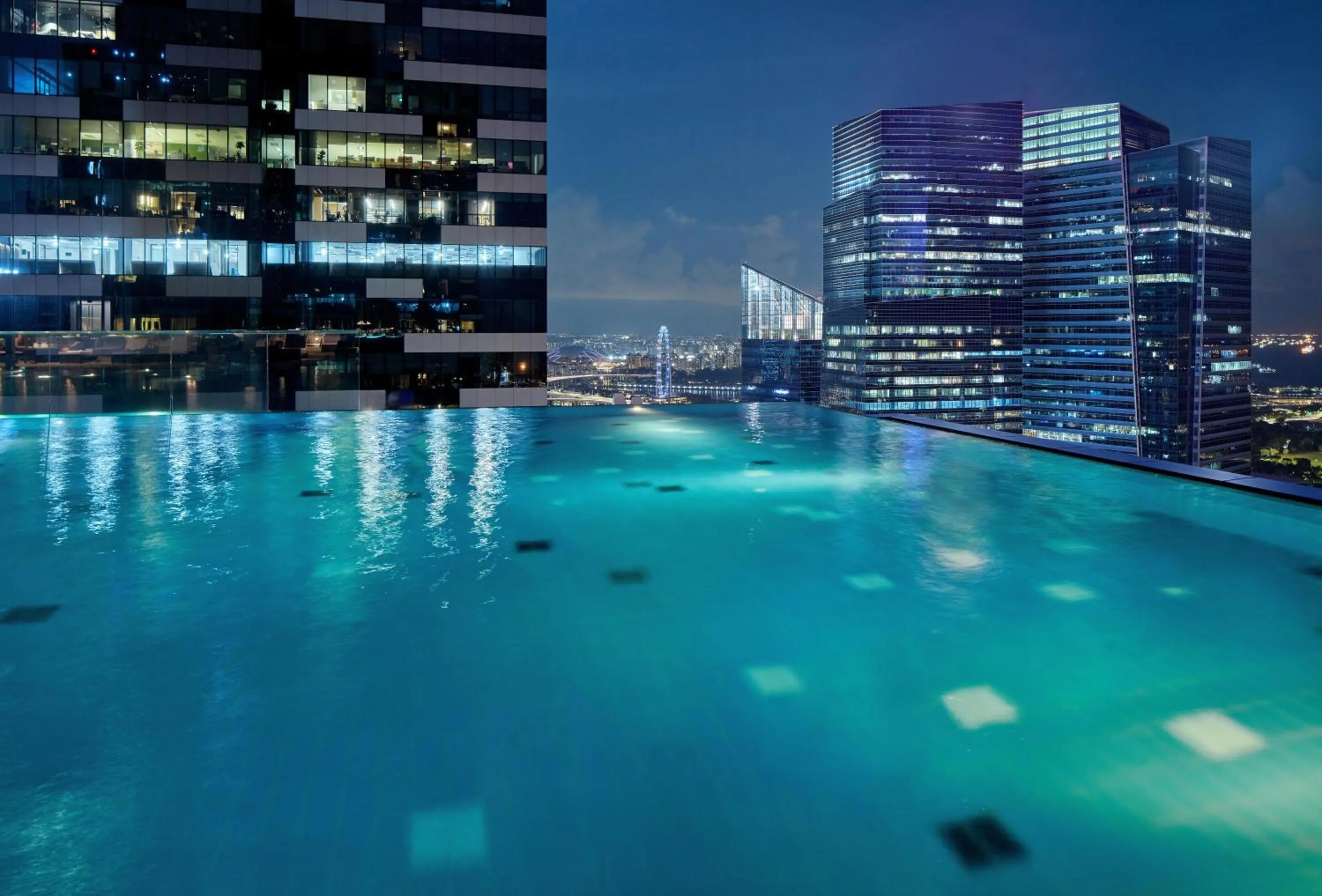 Swimming pool in The Westin Singapore