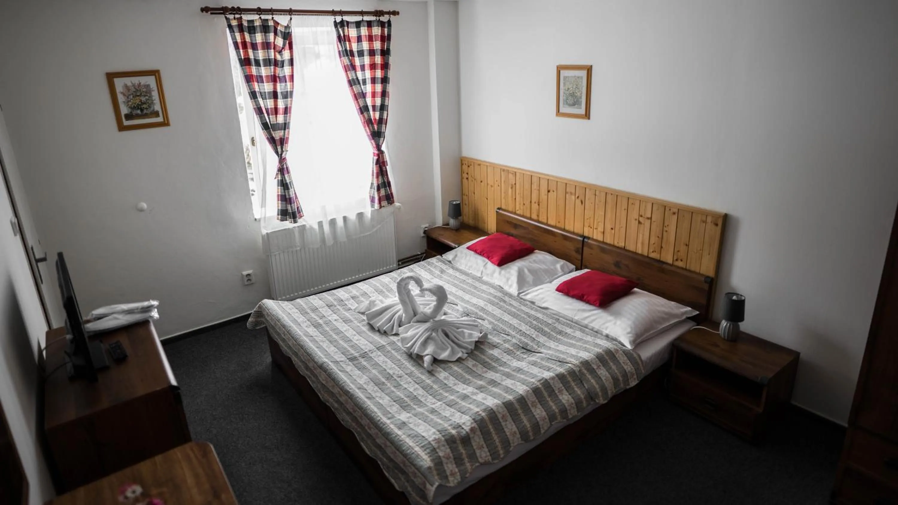 Bedroom, Bed in Hotel Atlas