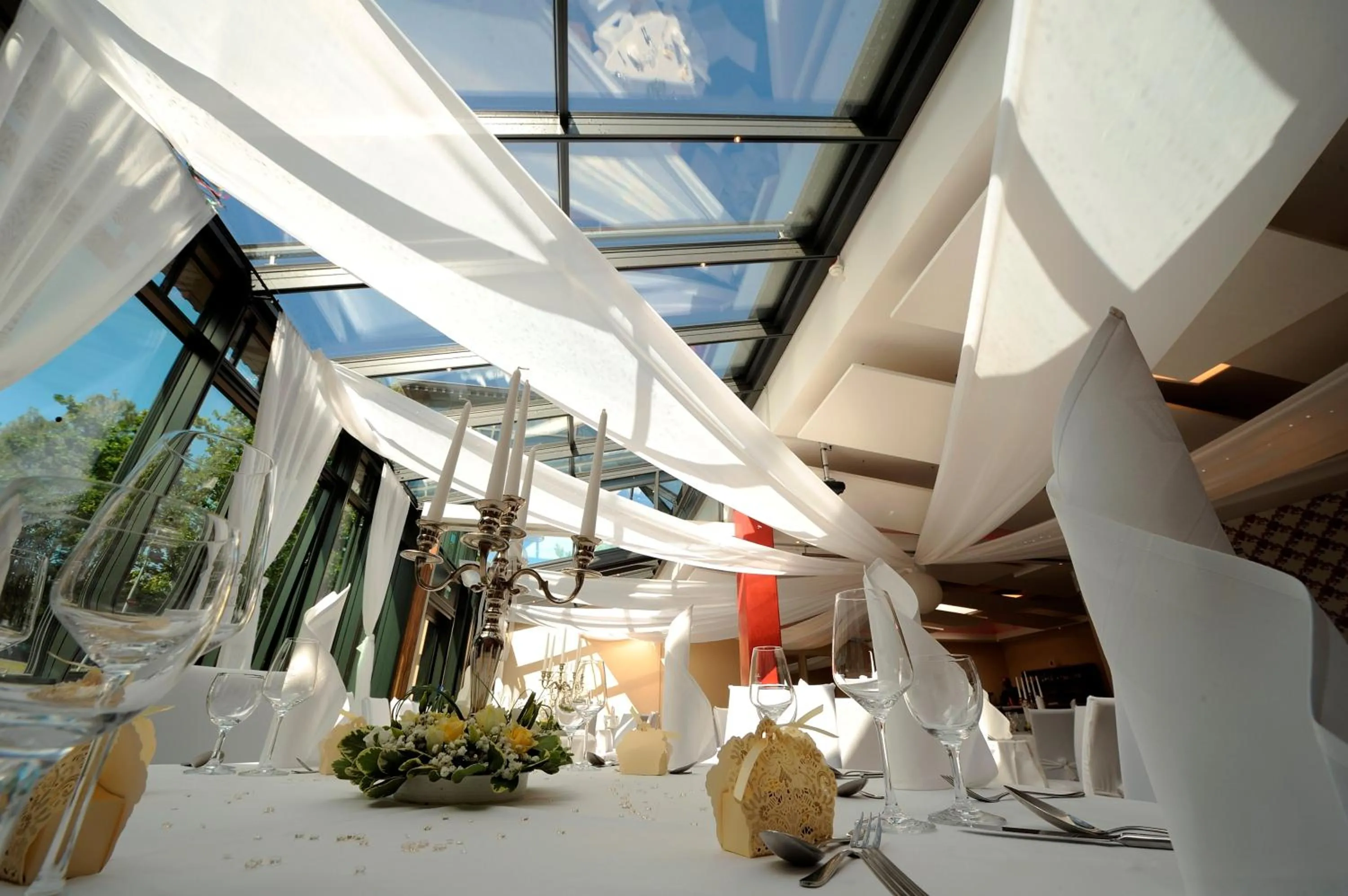 Restaurant/places to eat in Hotel zur Heideblüte