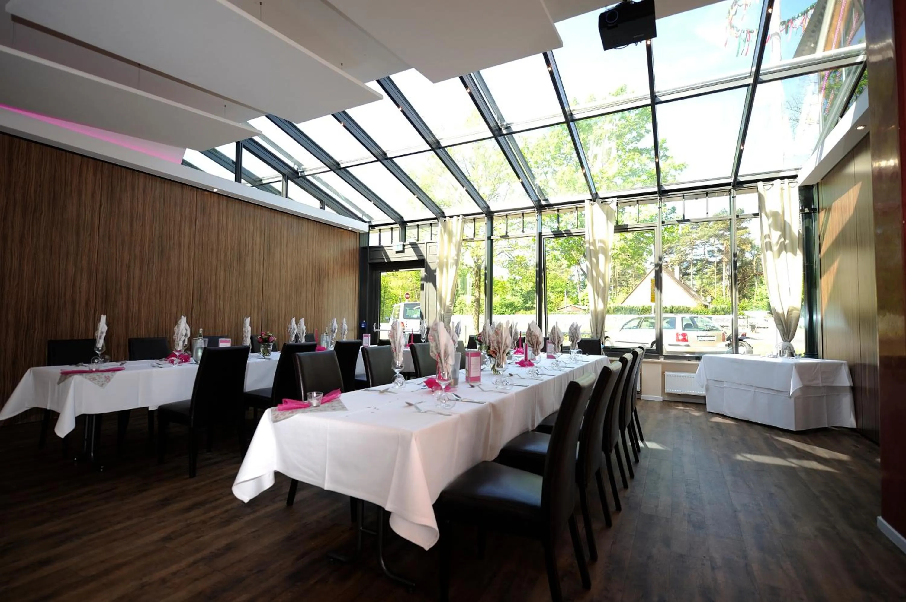 Restaurant/places to eat in Hotel zur Heideblüte