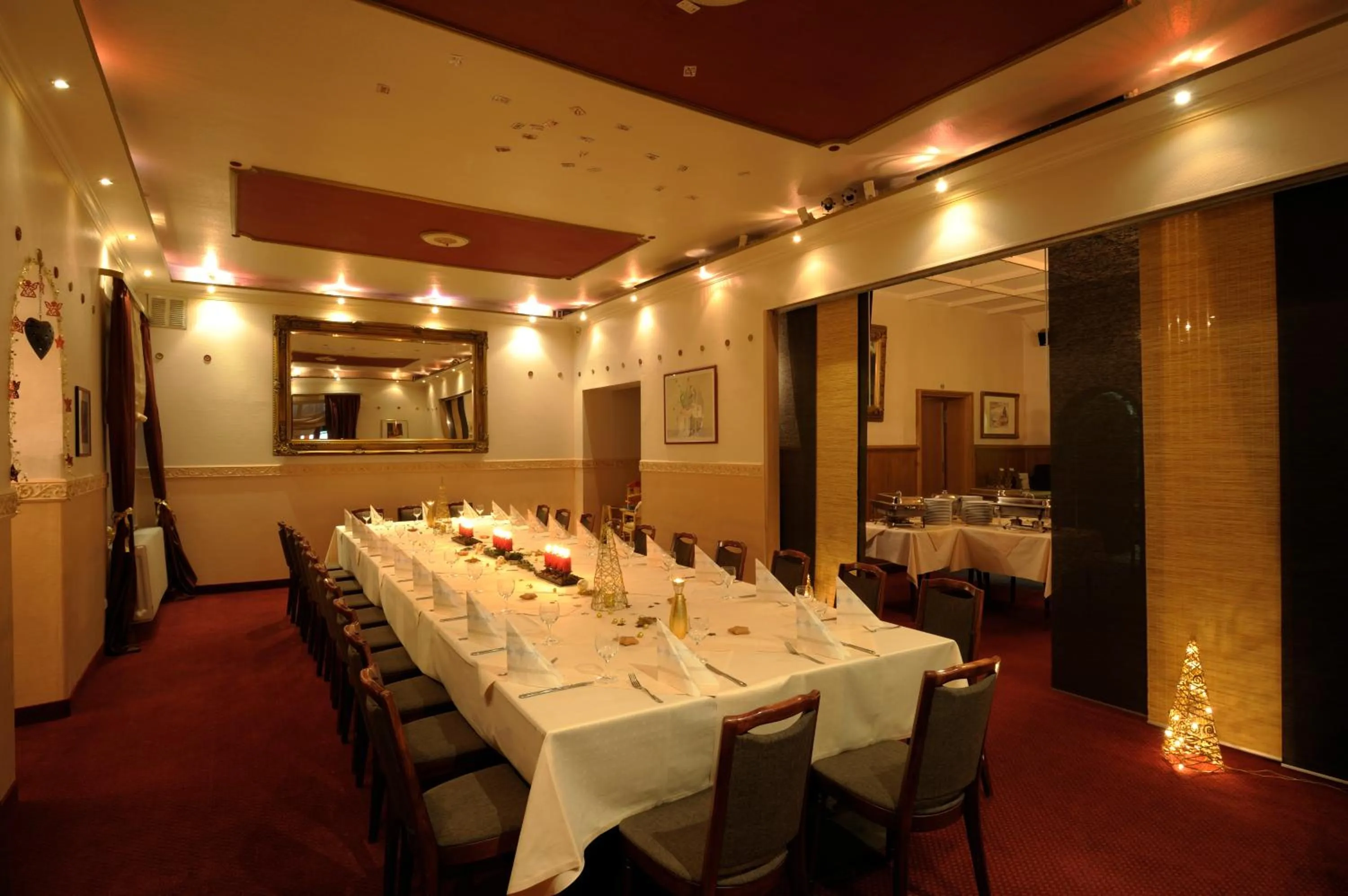 Restaurant/places to eat in Hotel zur Heideblüte