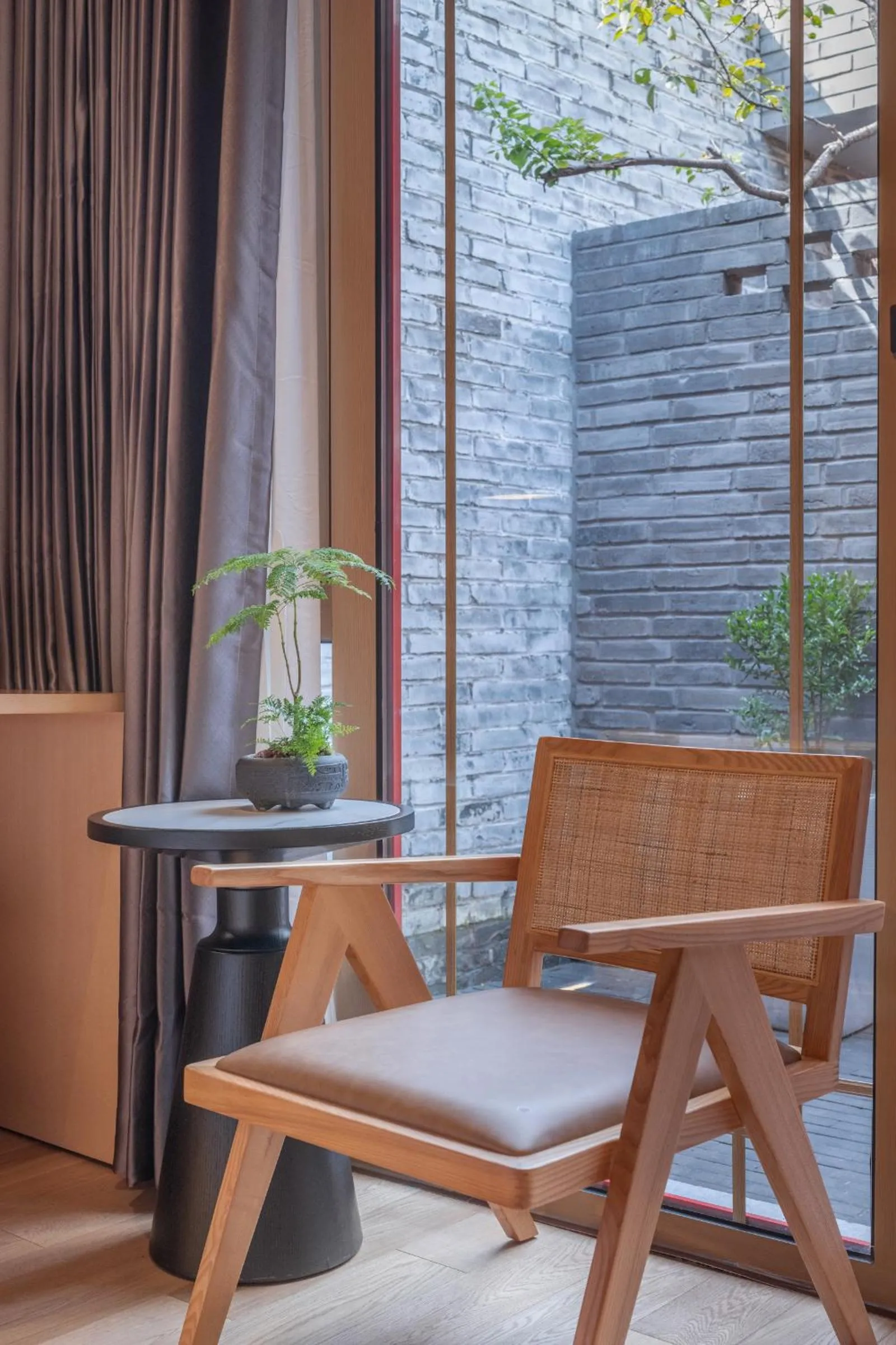 sunbed in Xinxiang Yayuan Courtyard Hotel Beijing Tiananmen Wangfujing Branch