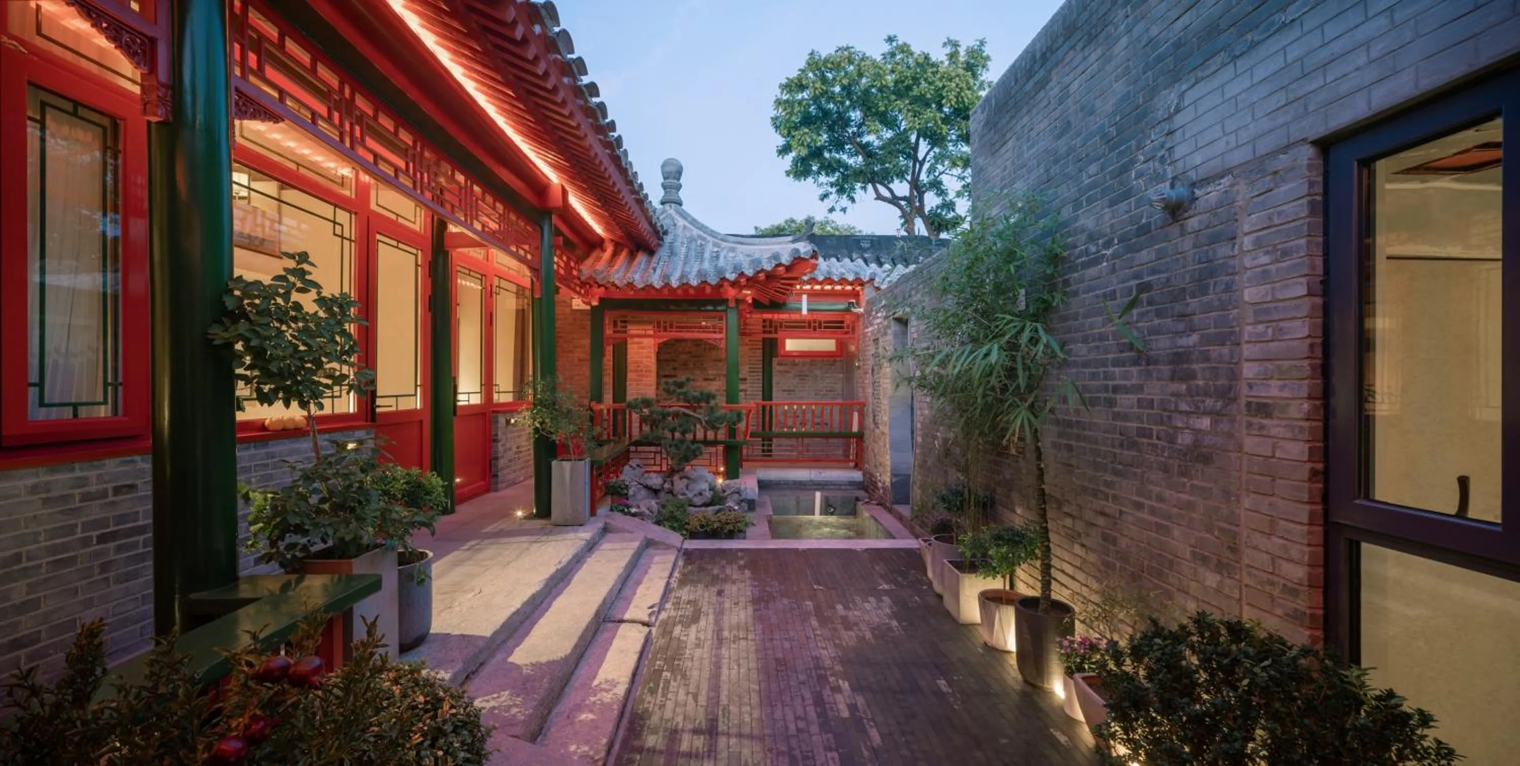 Garden in Xinxiang Yayuan Courtyard Hotel Beijing Tiananmen Wangfujing Branch