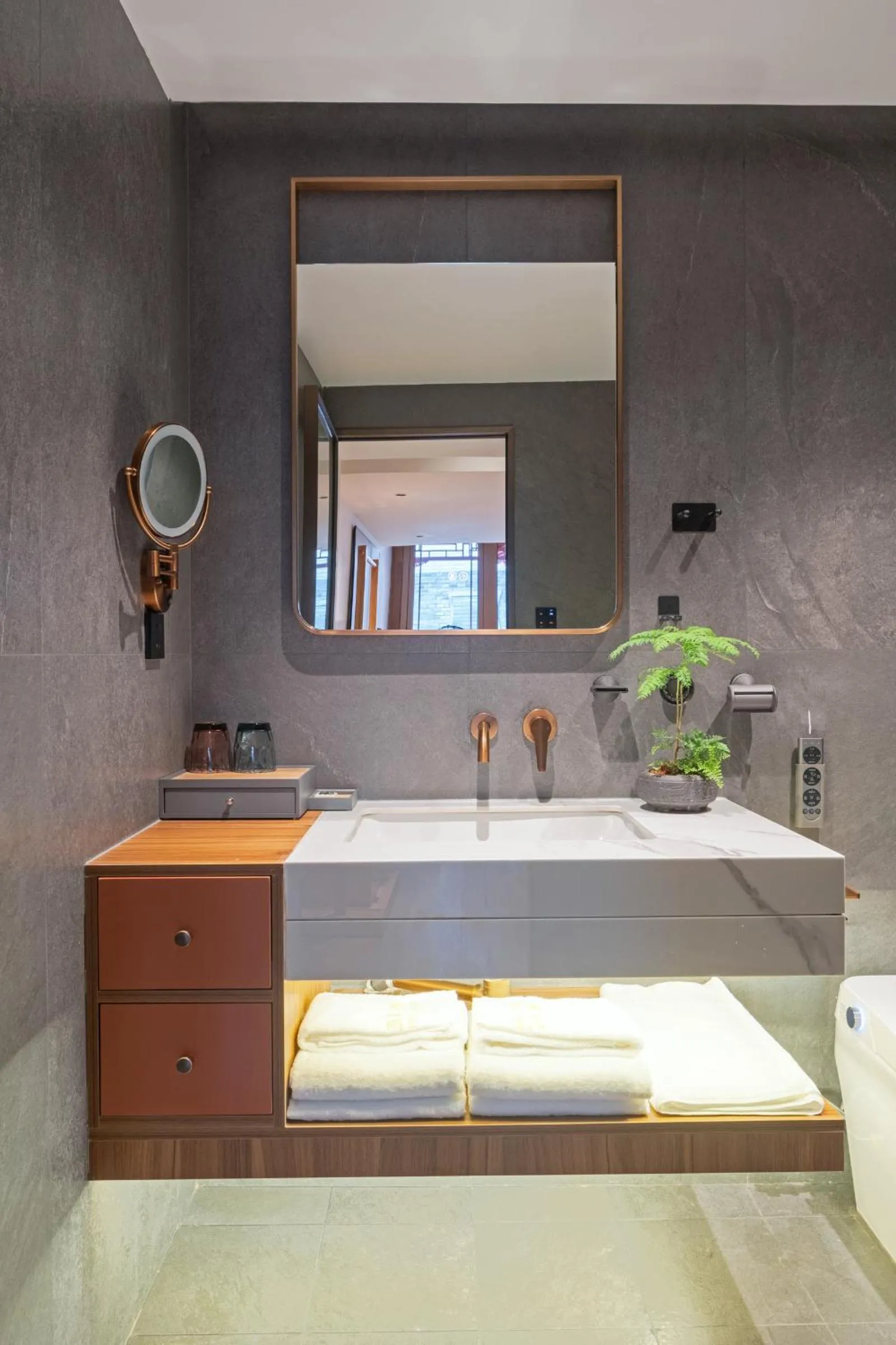 Bathroom in Xinxiang Yayuan Courtyard Hotel Beijing Tiananmen Wangfujing Branch
