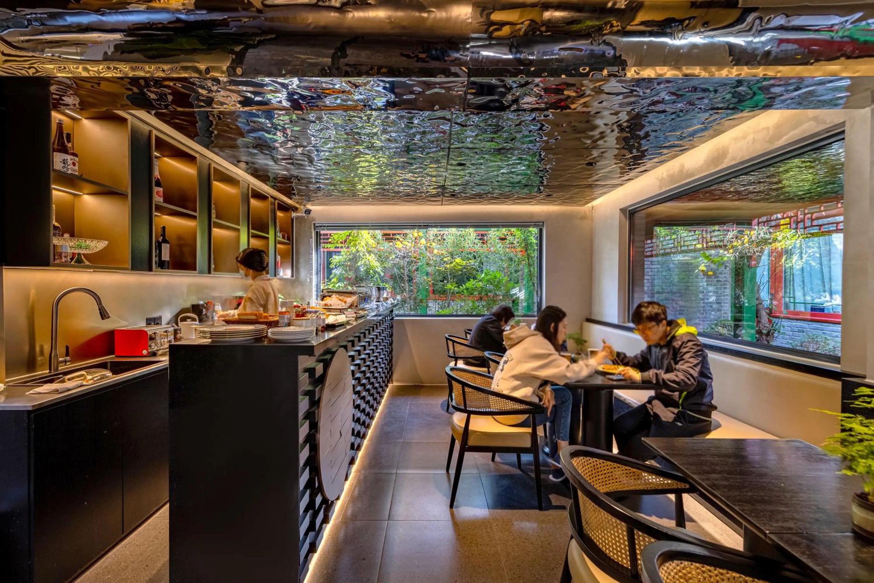 Restaurant/places to eat in Xinxiang Yayuan Courtyard Hotel Beijing Tiananmen Wangfujing Branch