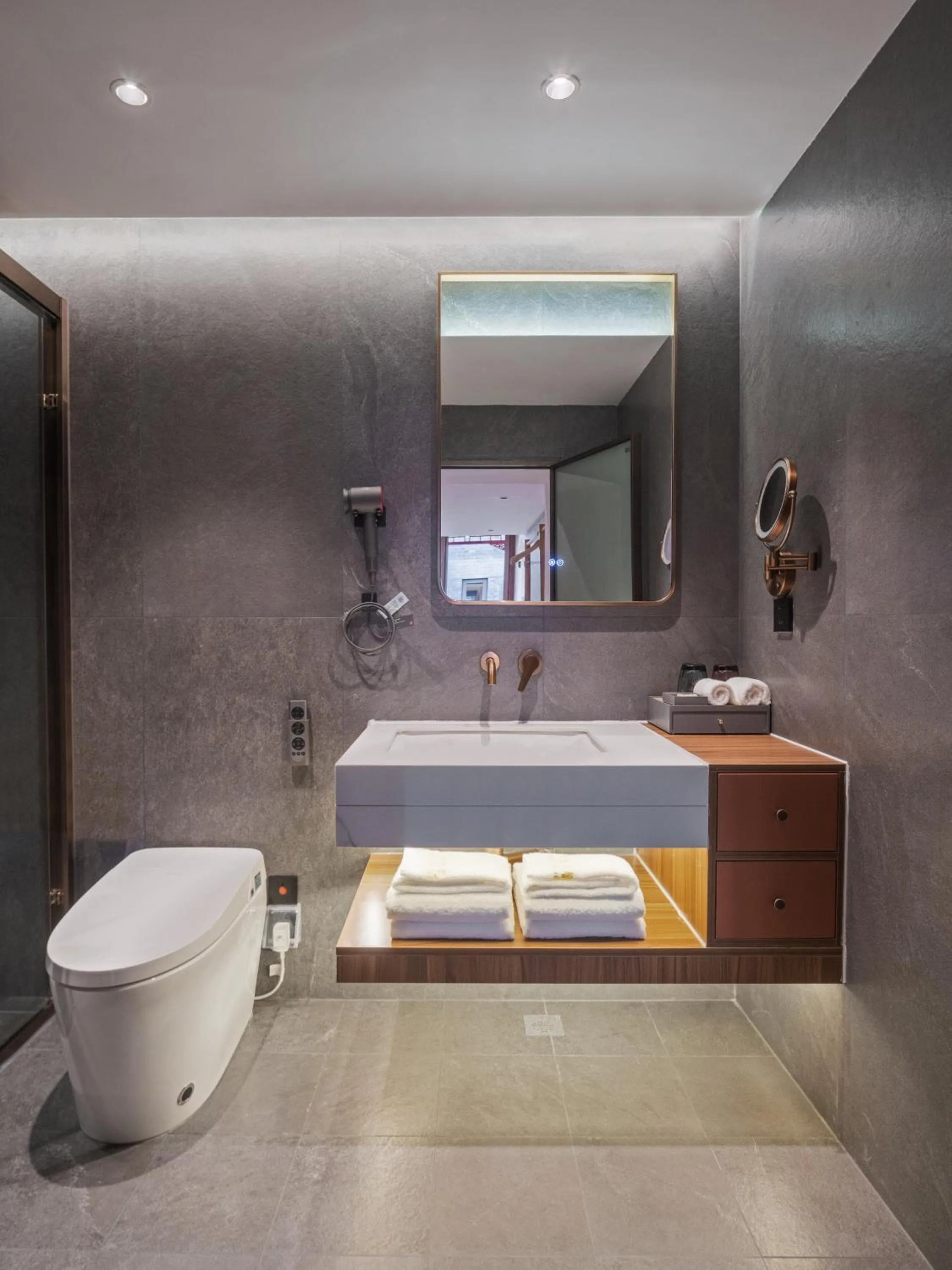 Bathroom in Xinxiang Yayuan Courtyard Hotel Beijing Tiananmen Wangfujing Branch