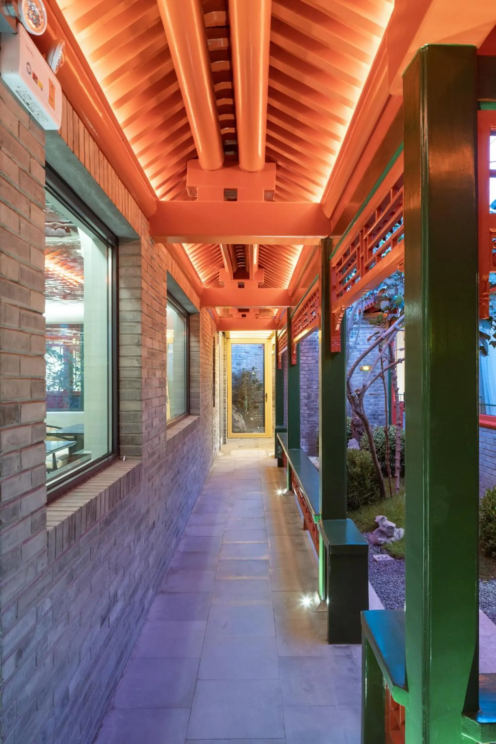 Property building in Xinxiang Yayuan Courtyard Hotel Beijing Tiananmen Wangfujing Branch