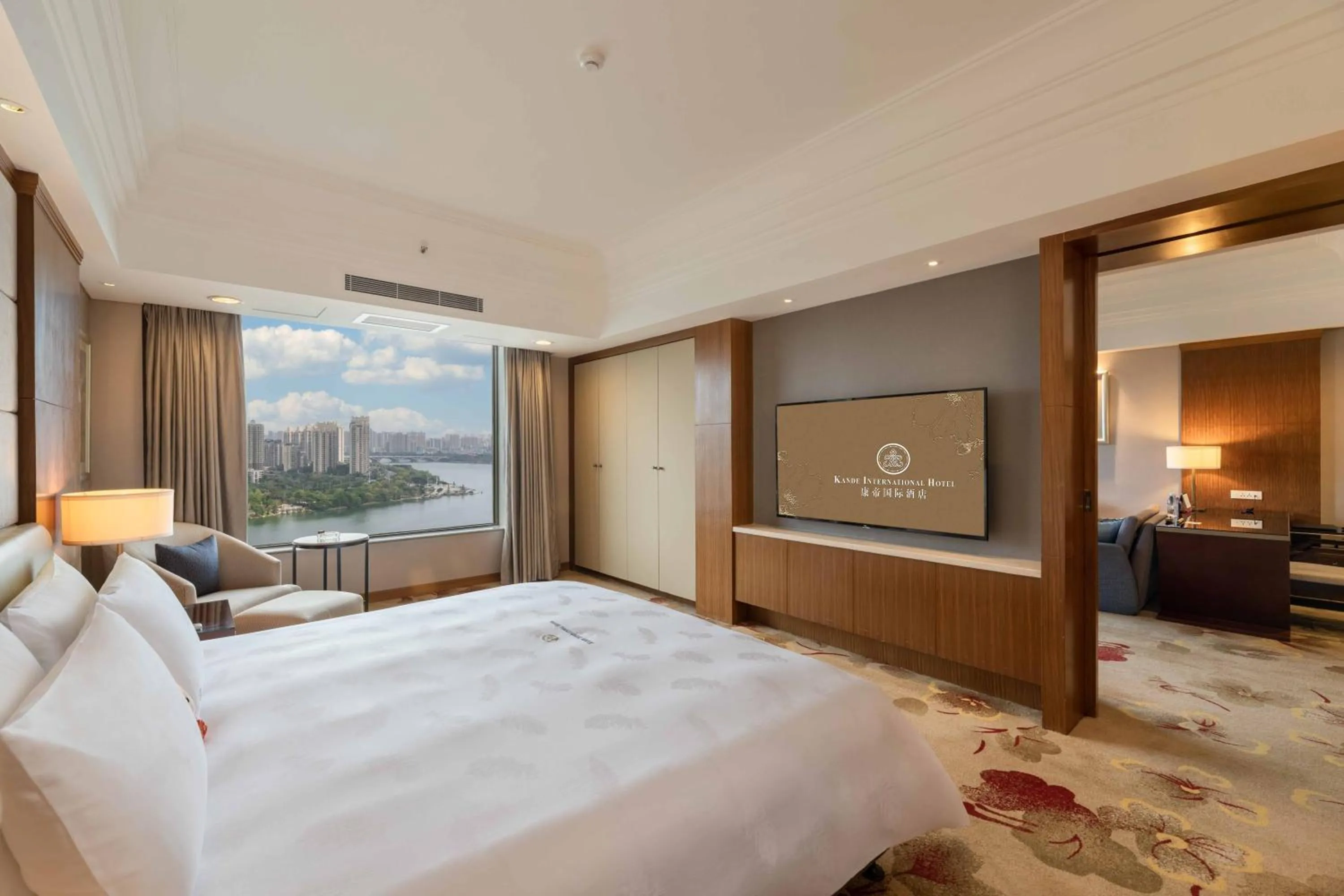 Property building, Bed in Huizhou Kande International Hotel