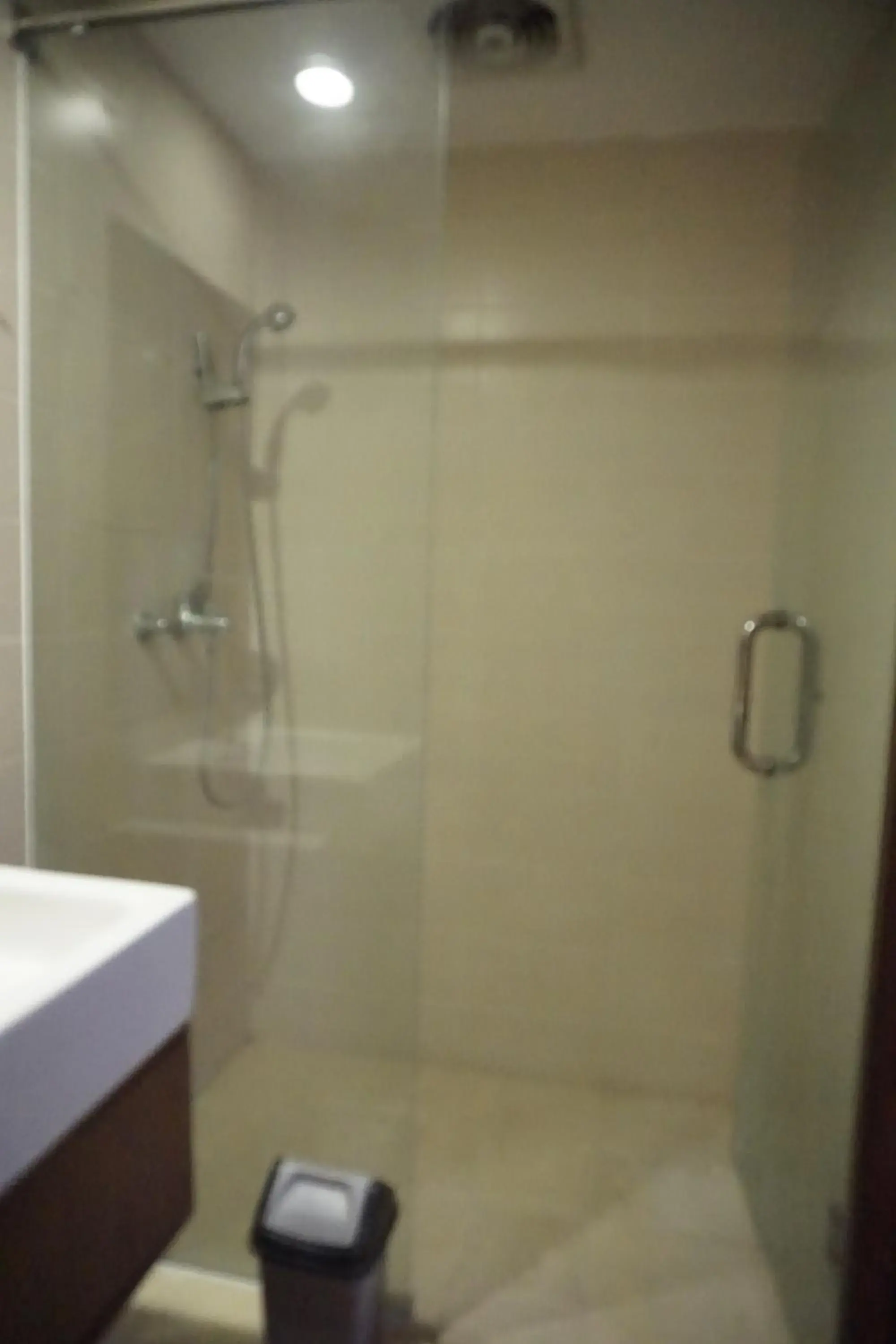 Toilet in Votel Viure Hotel Jogjakarta Toilet in Votel Viure Hotel Jogjakarta