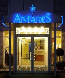 Facade/entrance in Hotel Antares