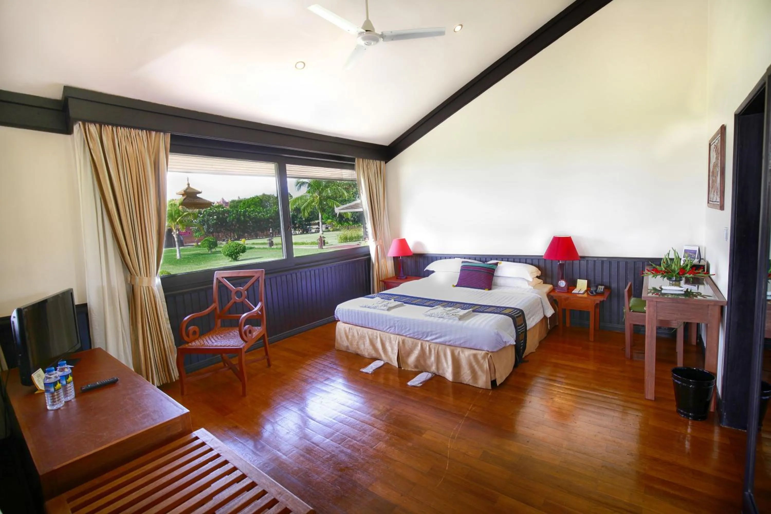 Photo of the whole room, Bed in Bagan Thiripyitsaya Sanctuary Resort