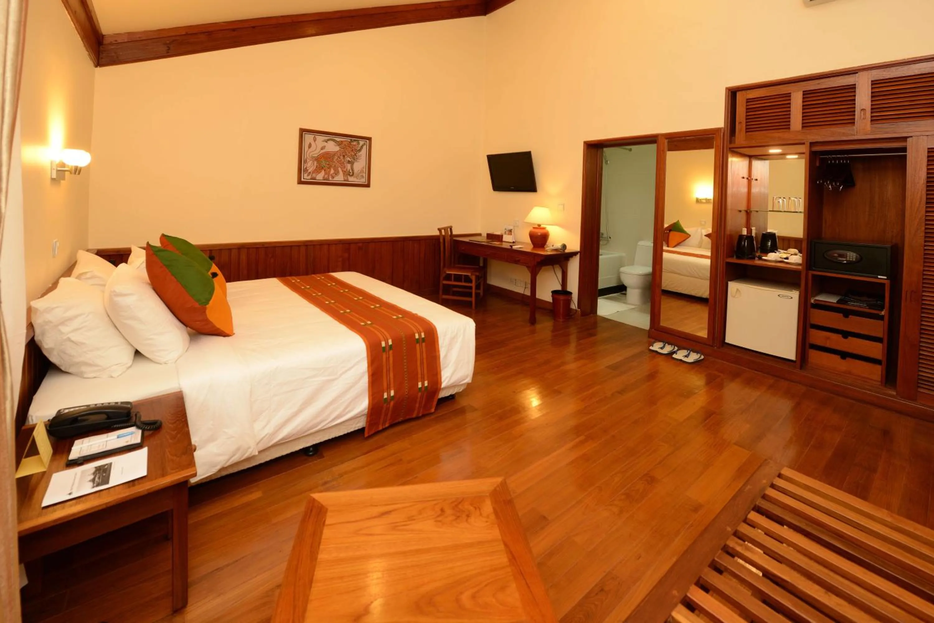 Photo of the whole room, Bed in Bagan Thiripyitsaya Sanctuary Resort