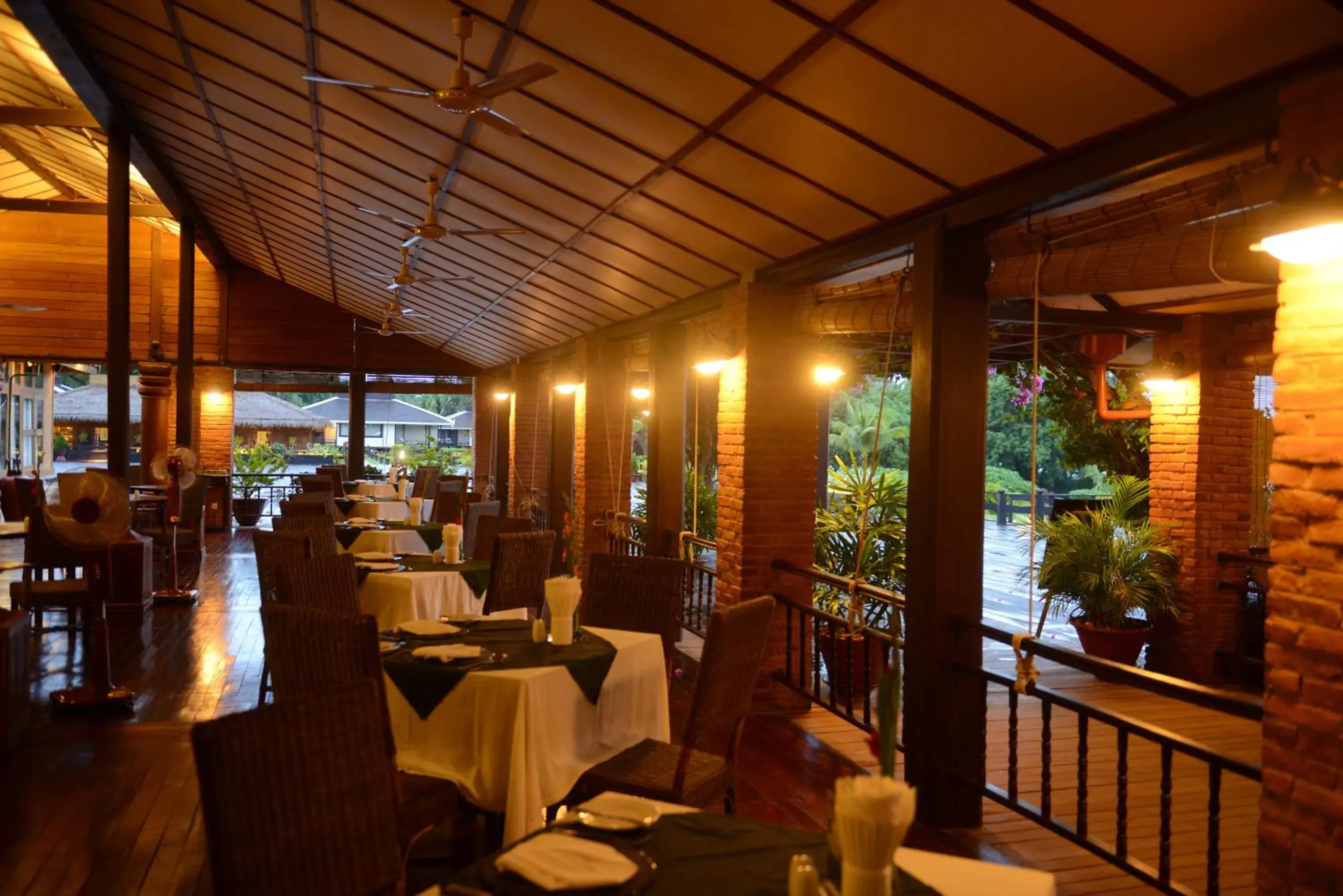 Restaurant/places to eat in Bagan Thiripyitsaya Sanctuary Resort Restaurant/places to eat in Bagan Thiripyitsaya Sanctuary Resort