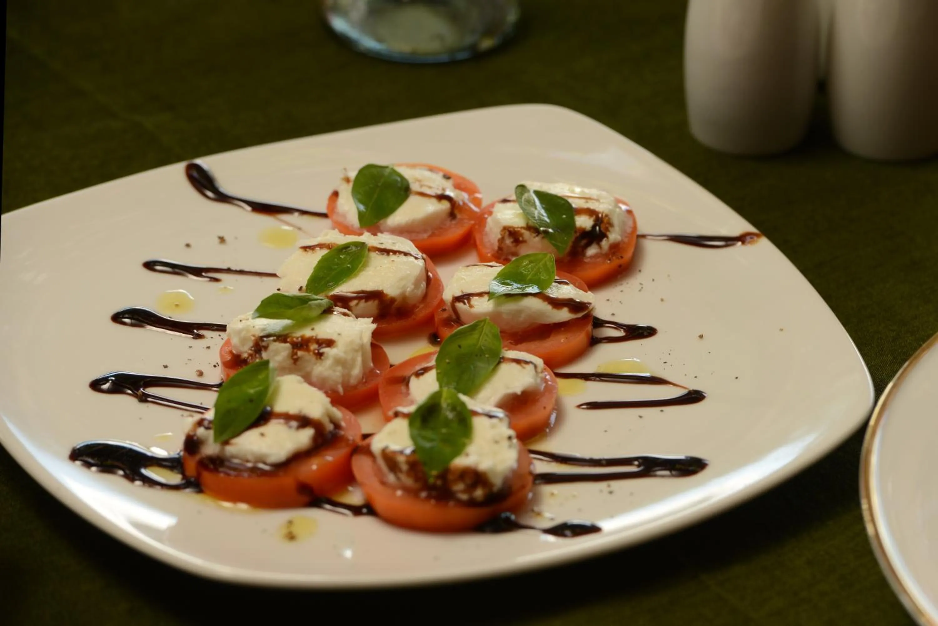 Food and drinks in Bagan Thiripyitsaya Sanctuary Resort