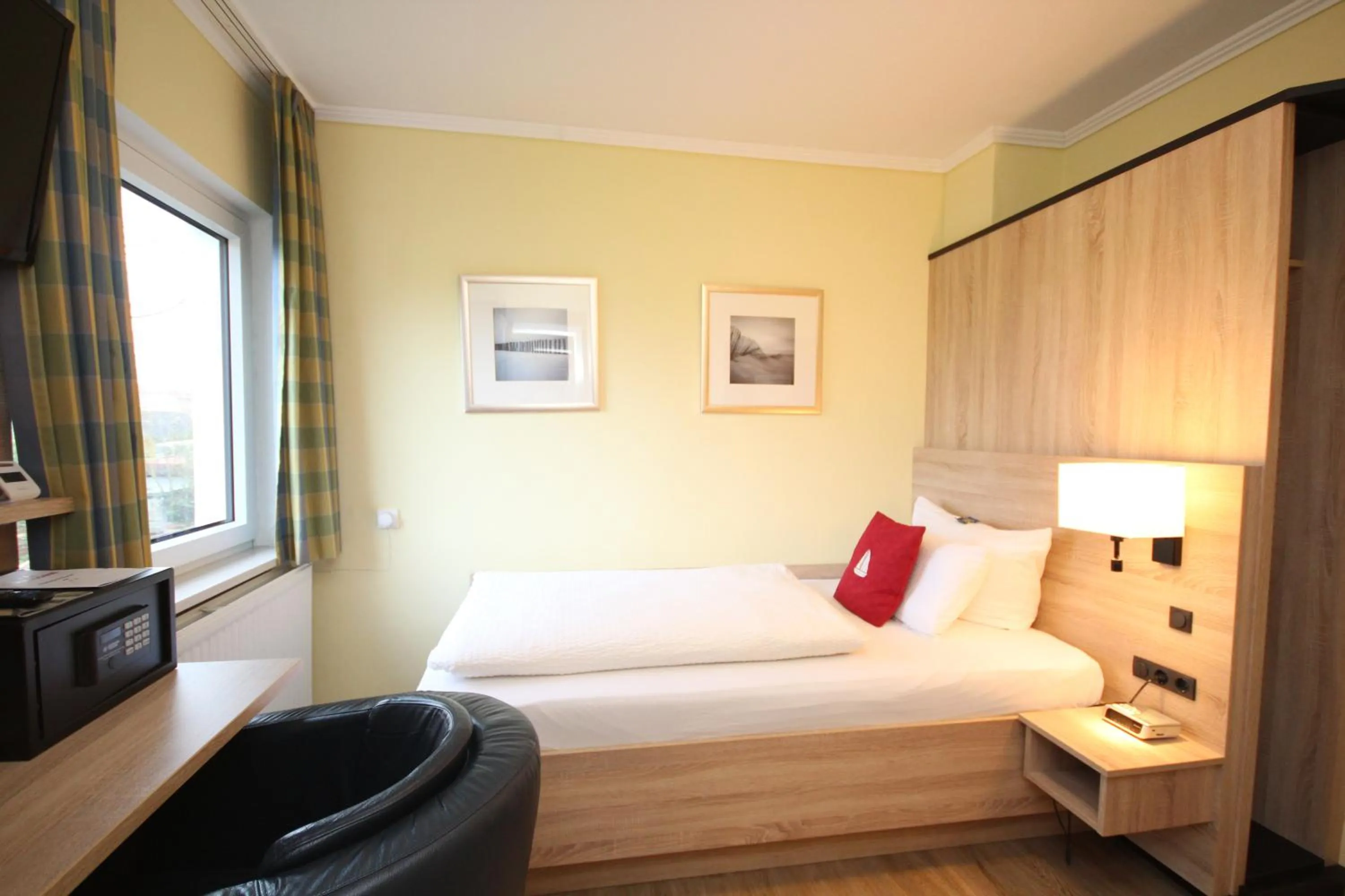 Bed in Hotel Morgensonne garni