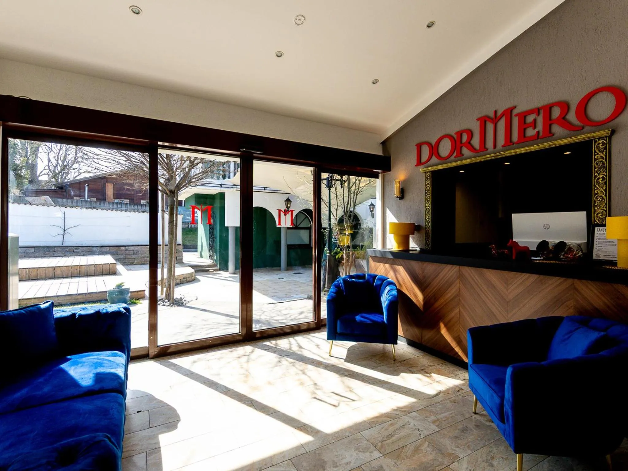 Lobby or reception in DORMERO Hotel Aalen