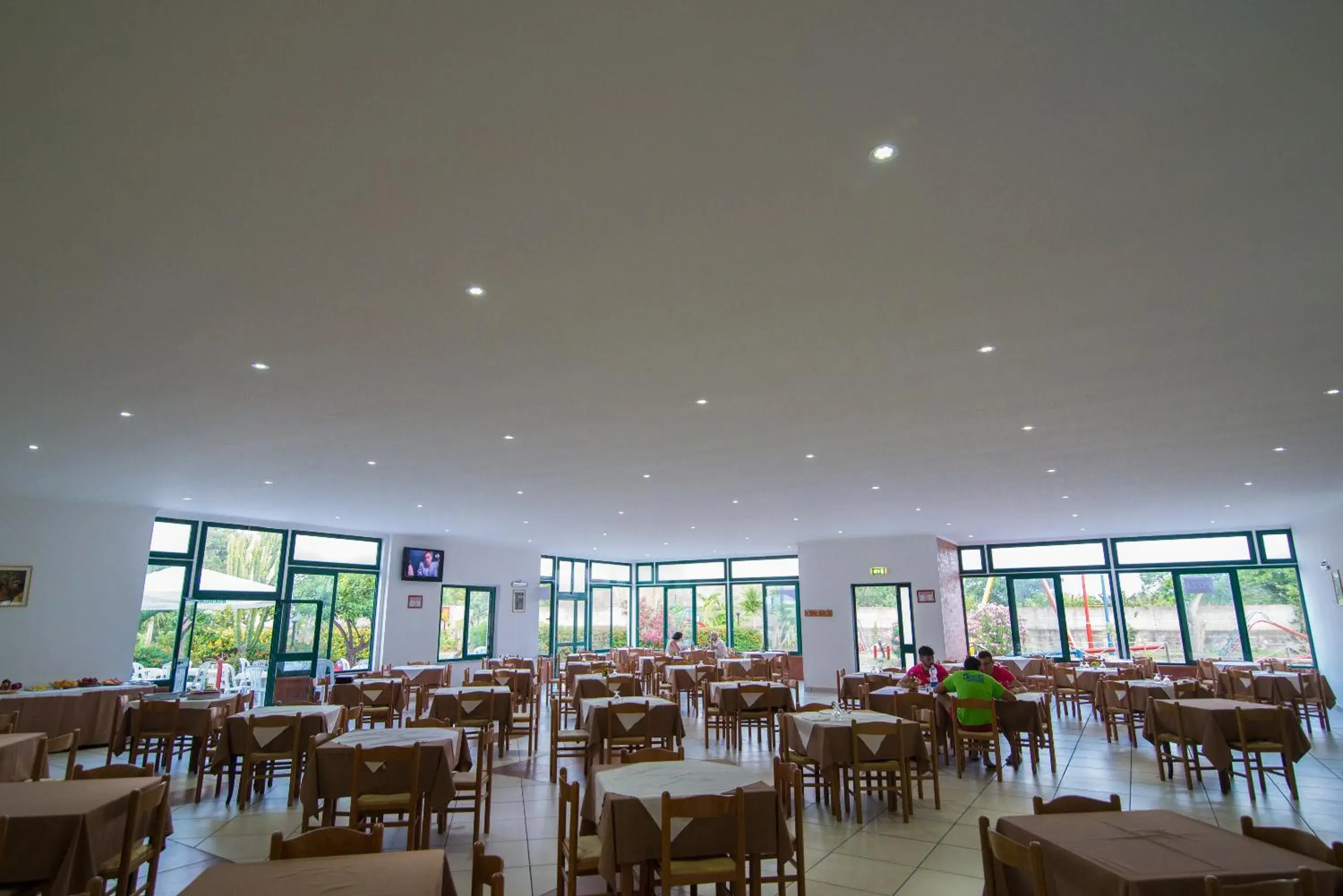 Restaurant/places to eat in Villaggio Alkantara Restaurant/places to eat in Villaggio Alkantara