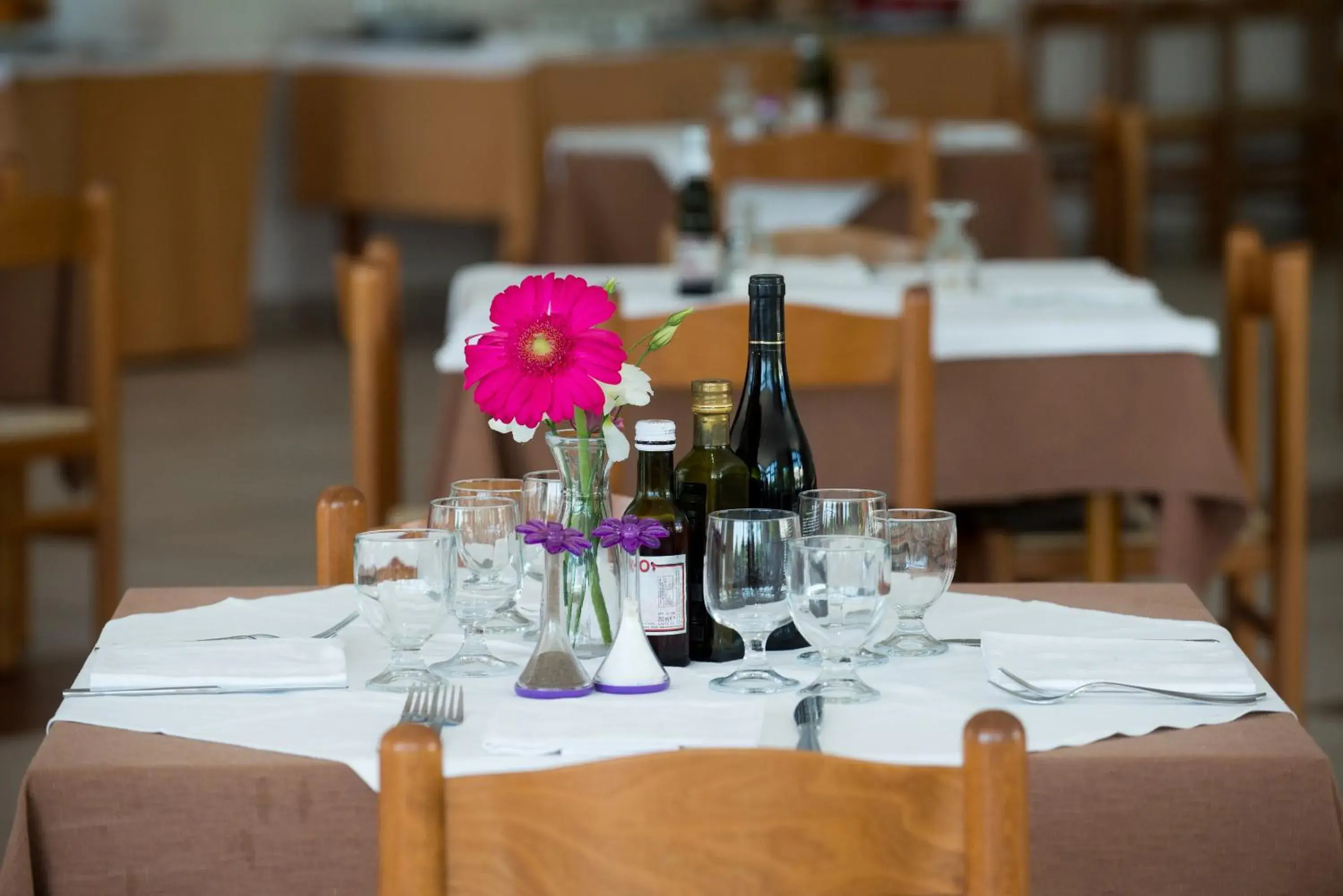 Restaurant/places to eat in Villaggio Alkantara Restaurant/places to eat in Villaggio Alkantara