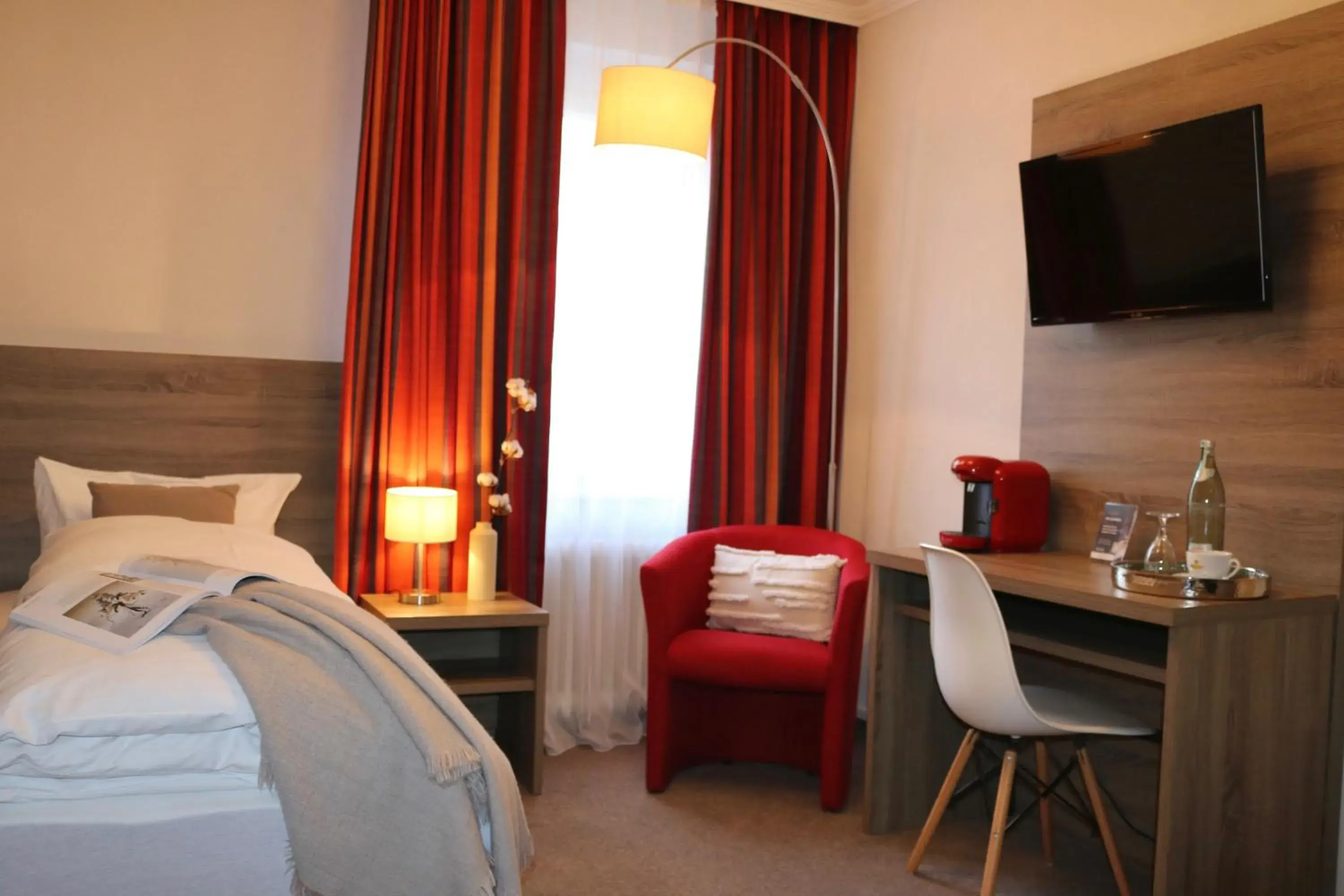 Single Room in Hotel Stadt Hamburg Single Room in Hotel Stadt Hamburg