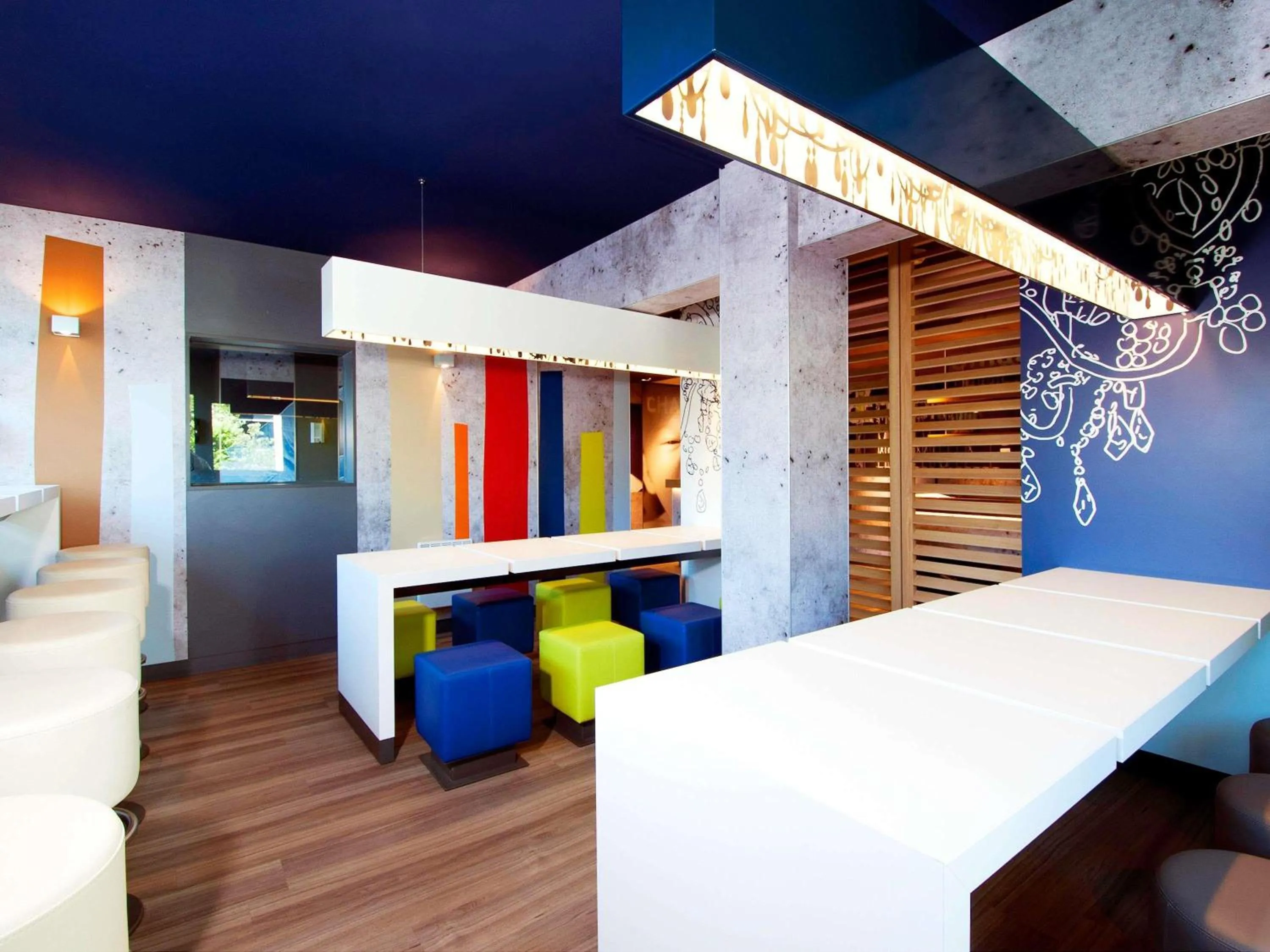 Property building in Ibis Budget Vélizy